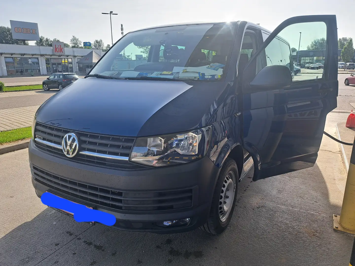 Volkswagen T6 Kombi LR 4Motion 9 SITZER AHK STANDHEIZUNG KLIMAANLAGE Blau - 2