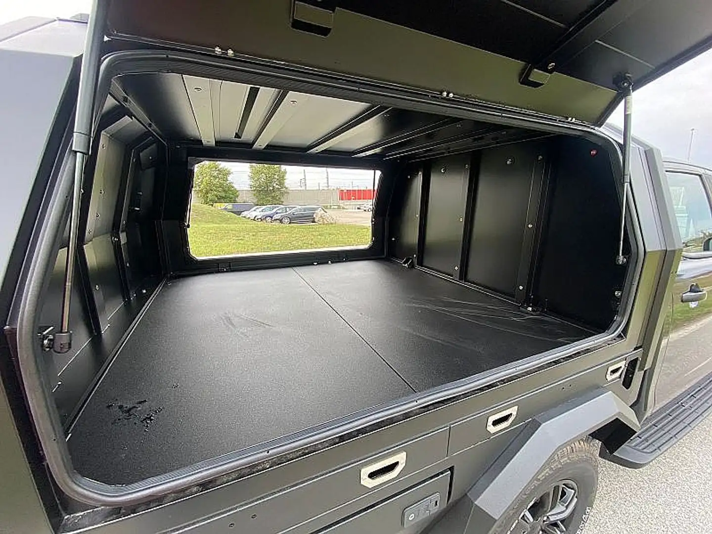 Ford Ranger Ranger 4x4 2,0 Aut. Offroad Work Edition mit RS... Gris - 2