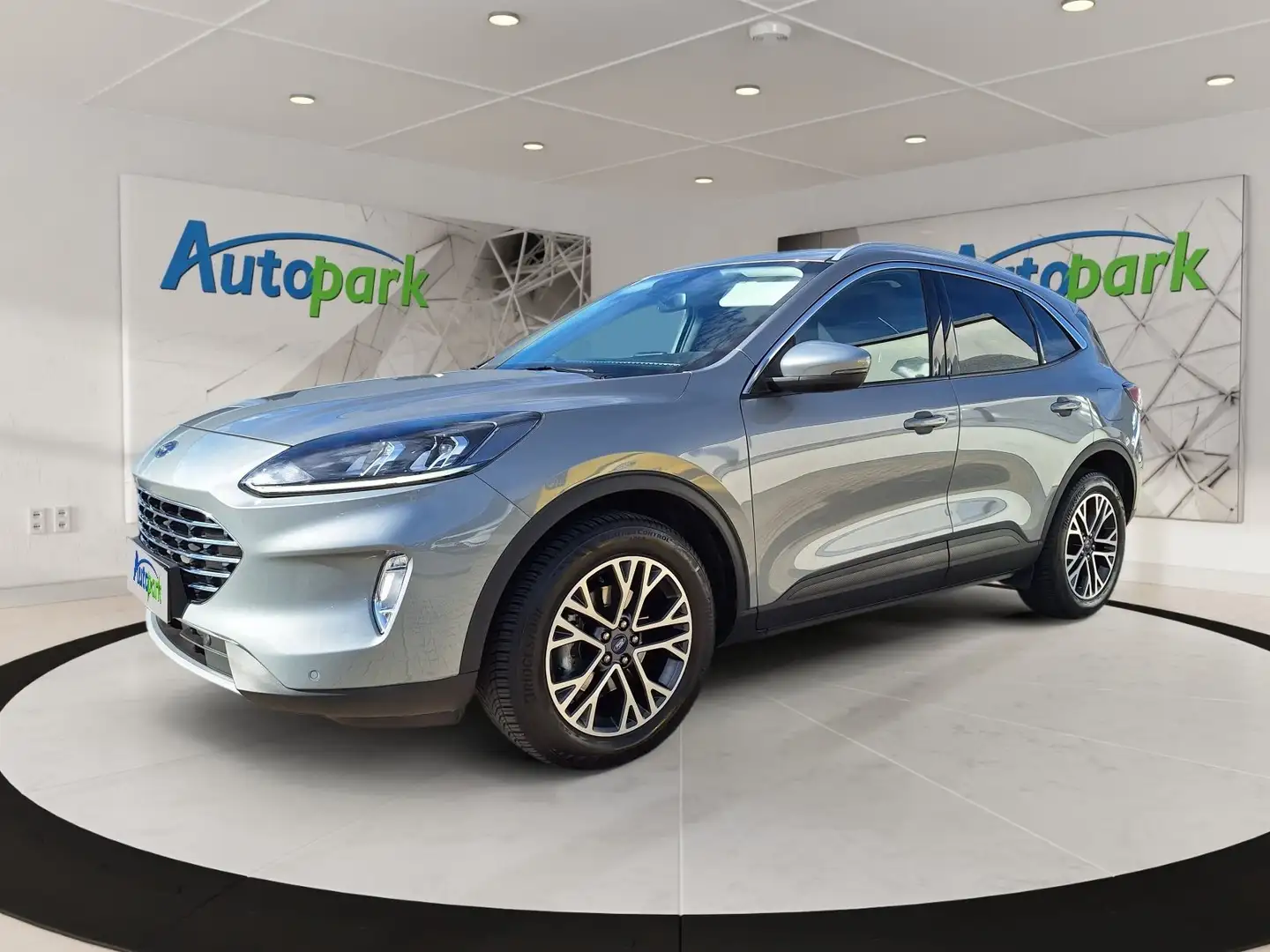 Ford Kuga TITANIUM Hybrid   2WD Grau - 1