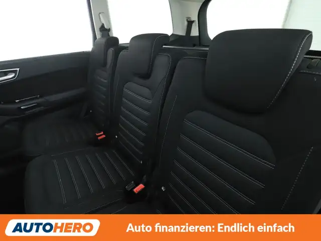 Ford Galaxy view 14