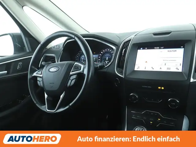 Ford Galaxy view 13