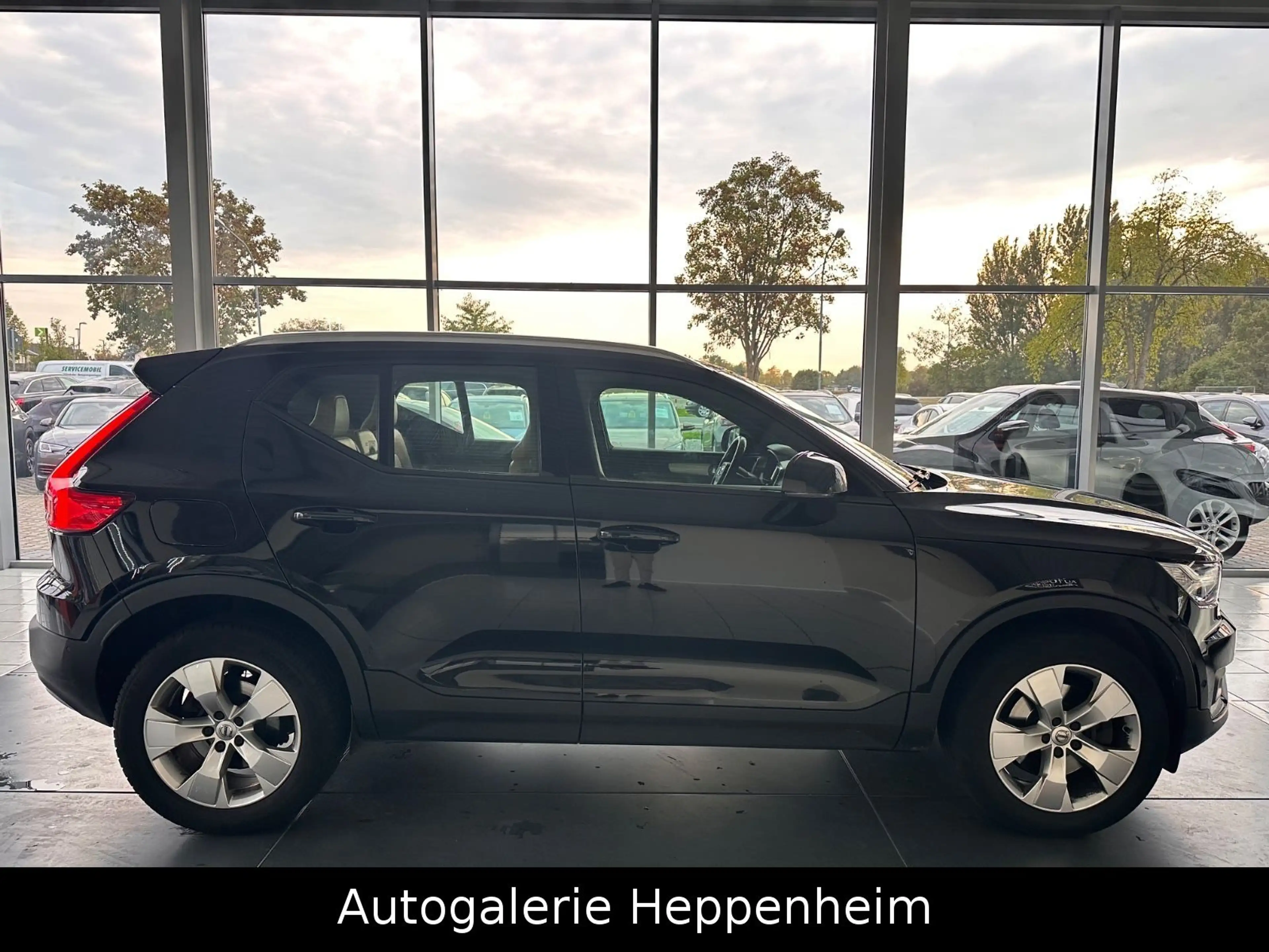 Volvo XC40 XC40 Momentum AWD — photo 4