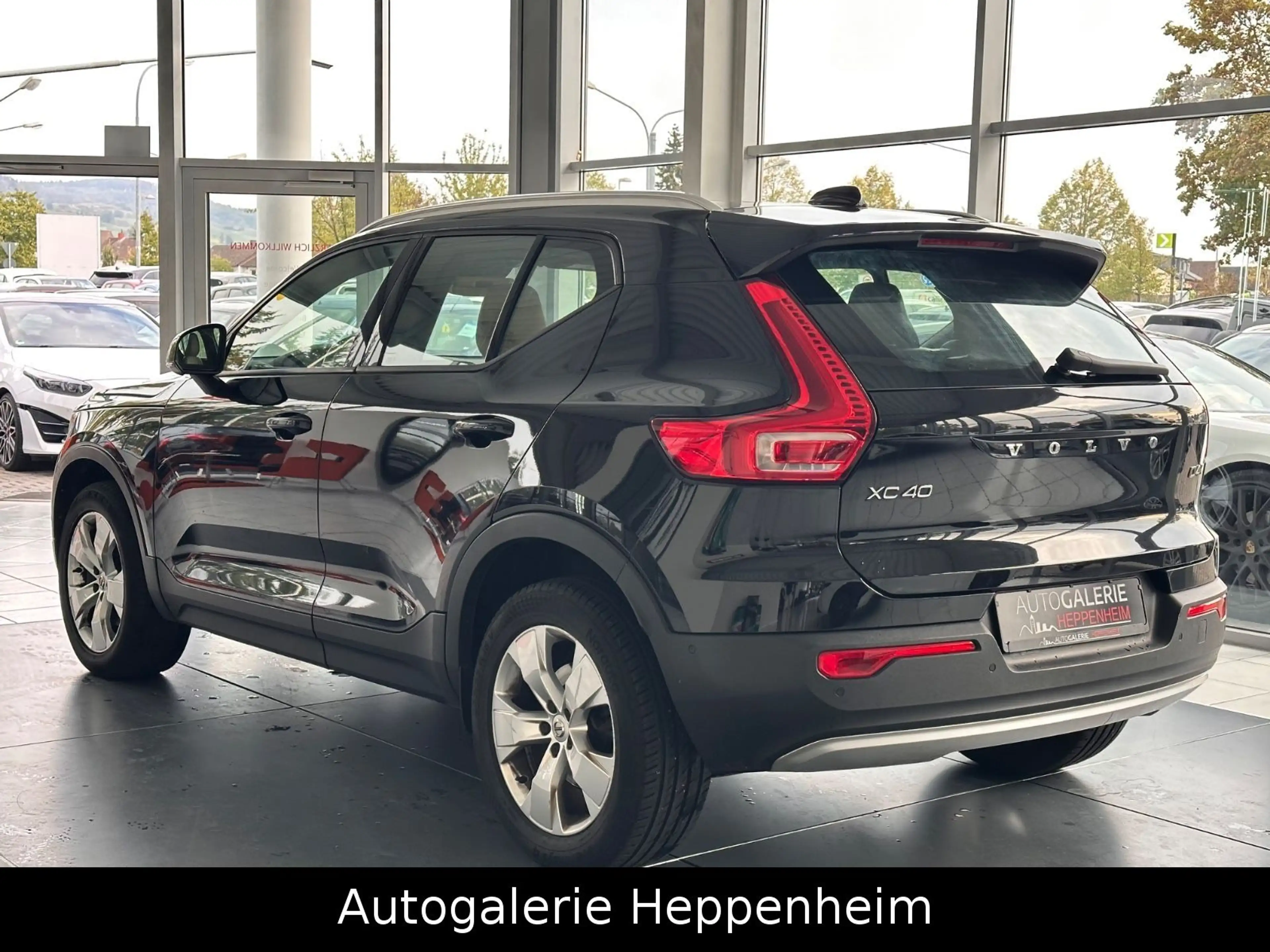 Volvo XC40 XC40 Momentum AWD — photo 7