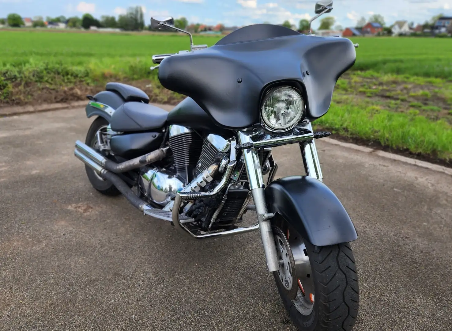 Suzuki VL 1500 Чорний - 1