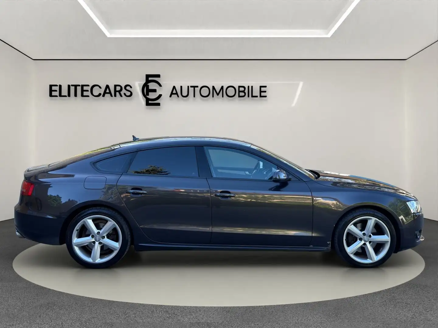 Audi A5 3.0 TDI 3xS-LINE / QUATTRO ALLRAD / TEMPOMAT / TO Grau - 2
