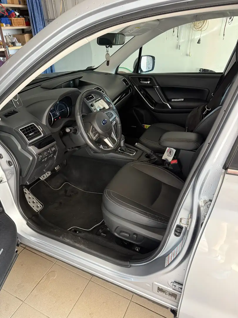 Subaru Forester 2.0XT Lineartronic Sport - 2