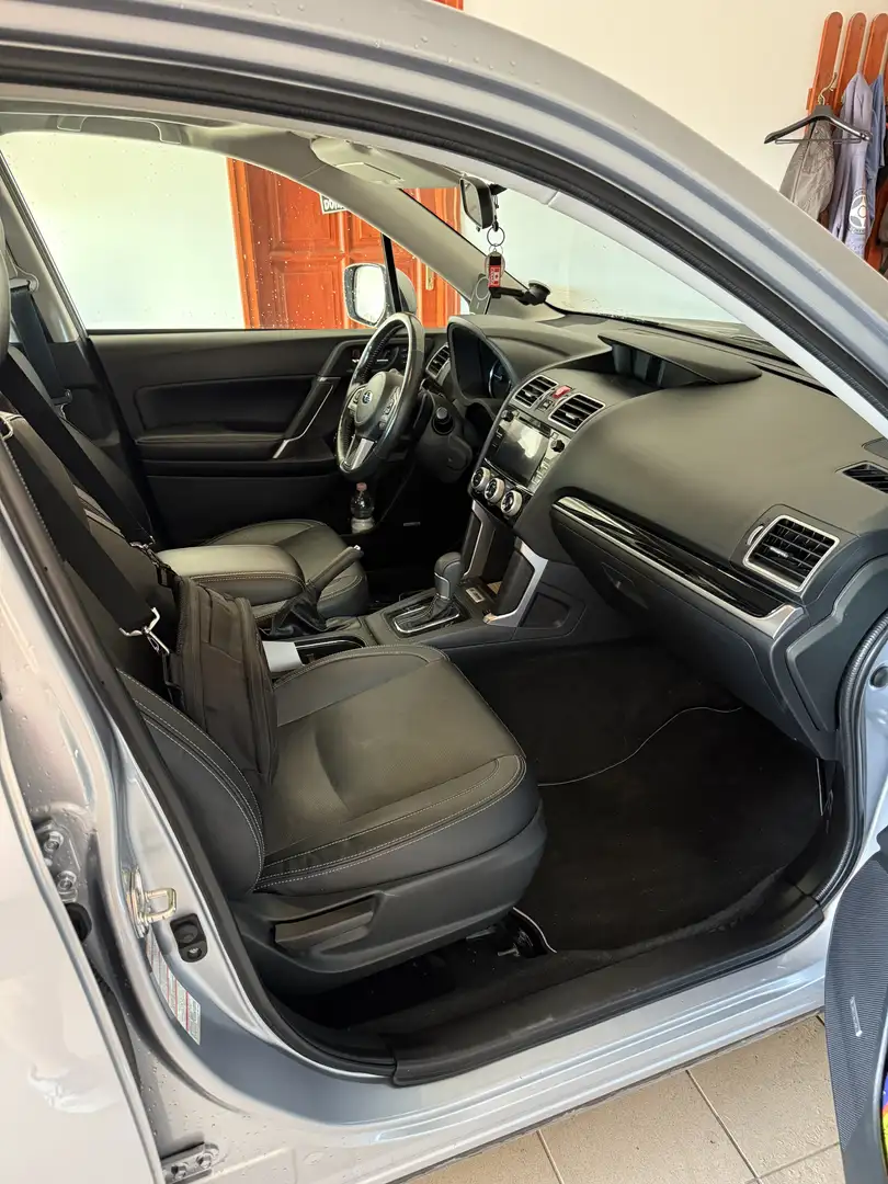 Subaru Forester 2.0XT Lineartronic Sport - 1
