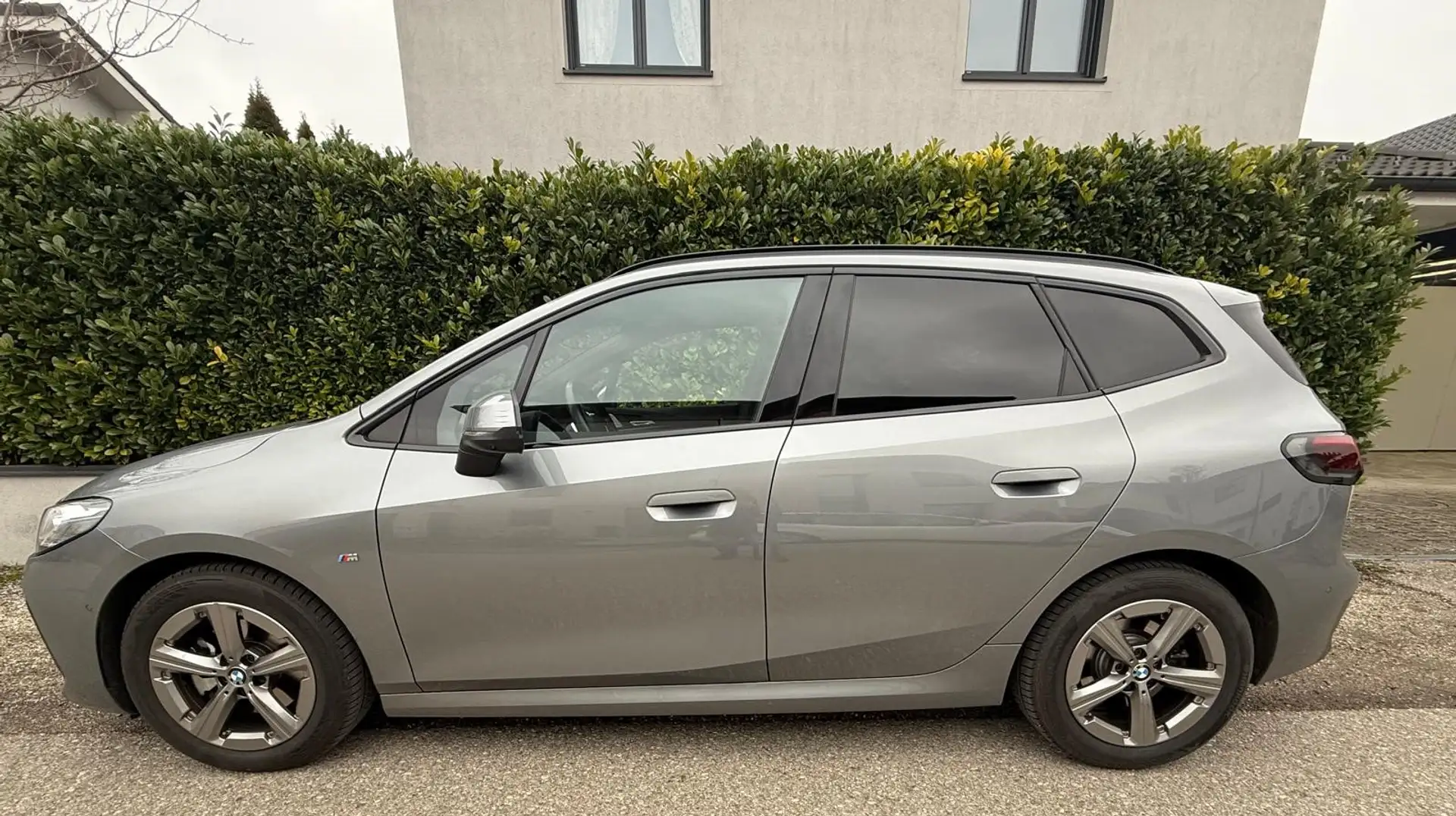 BMW 220 220i Gran Tourer Aut. Silber - 1