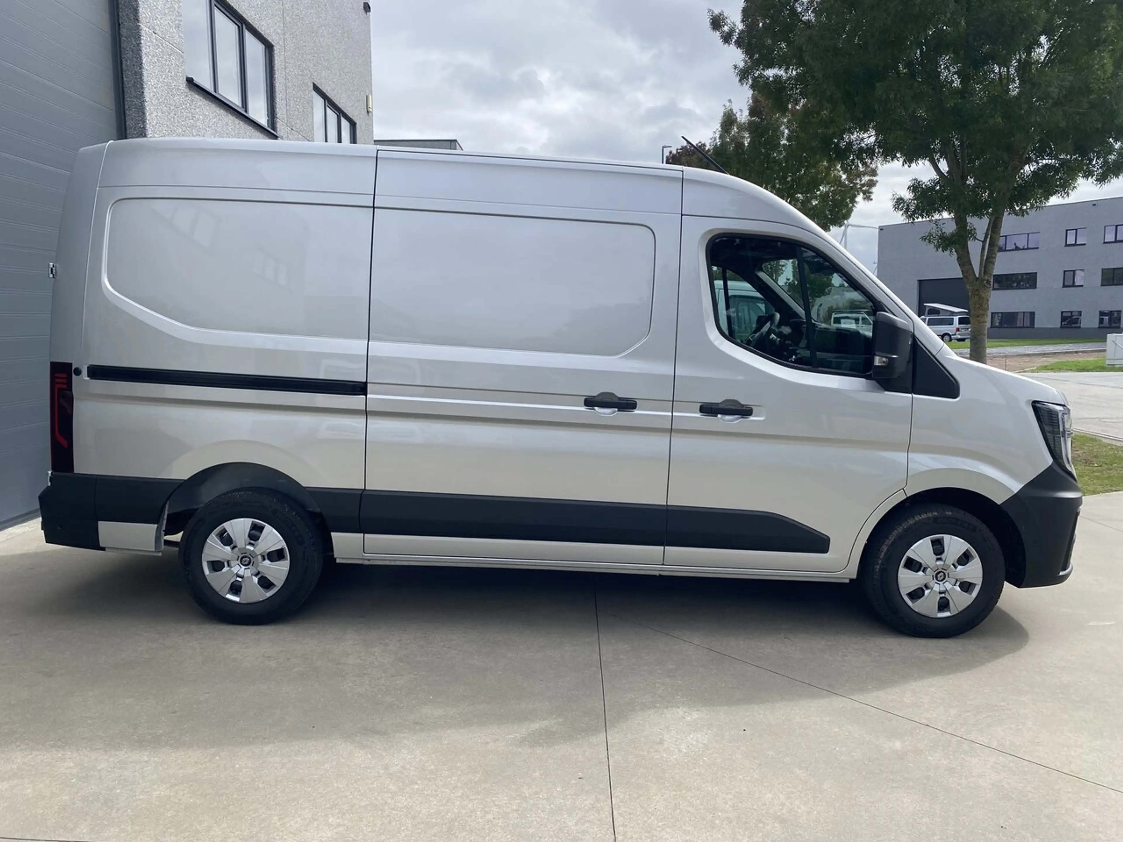 Renault Master L2h2-automaat-vele opties-mooi!-34990€+BTW — photo 4
