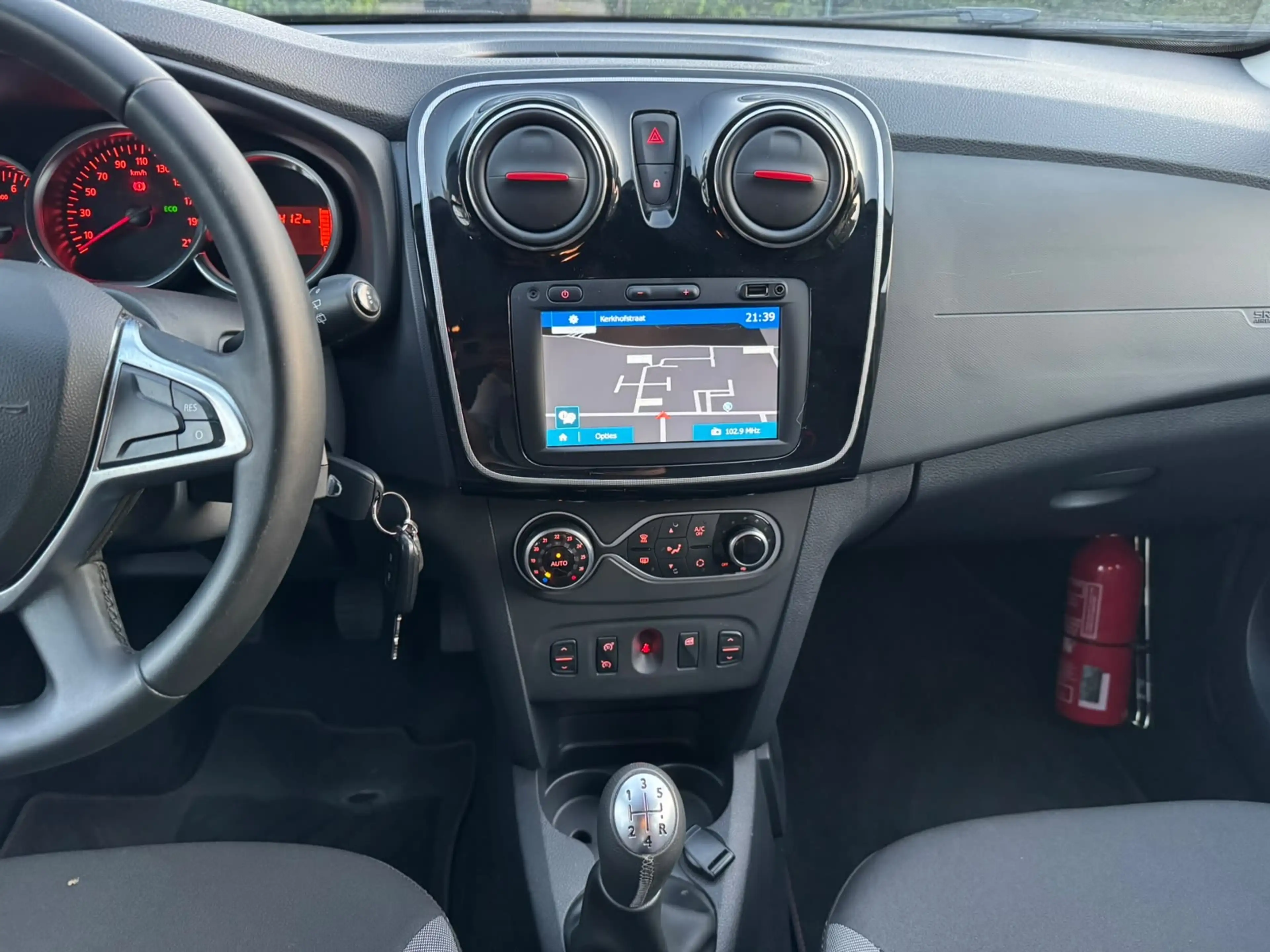 Dacia Logan Logan MCV Stepway 0.9 TCe Techroad (EU6.2) — photo 10