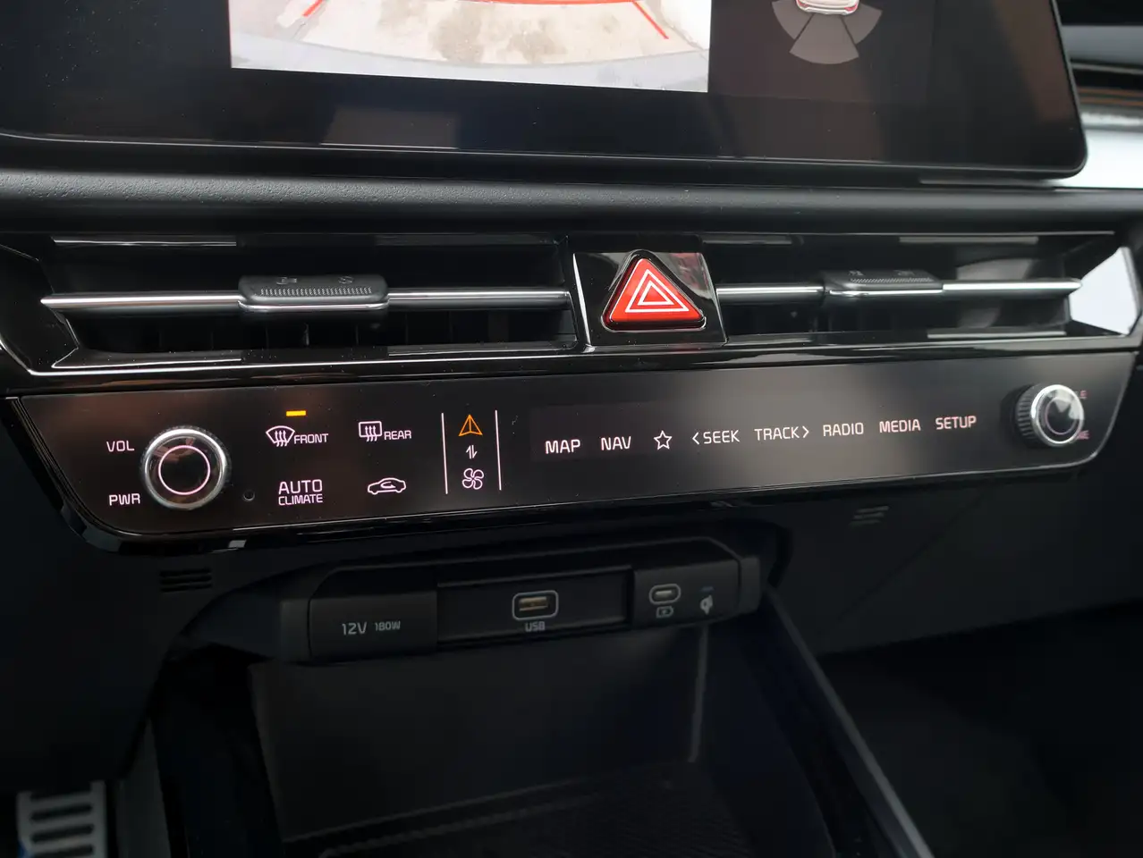 Kia Niro снимка Kia Niro