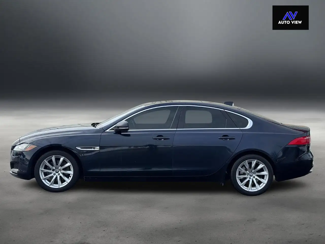 Jaguar XF снимка Jaguar XF