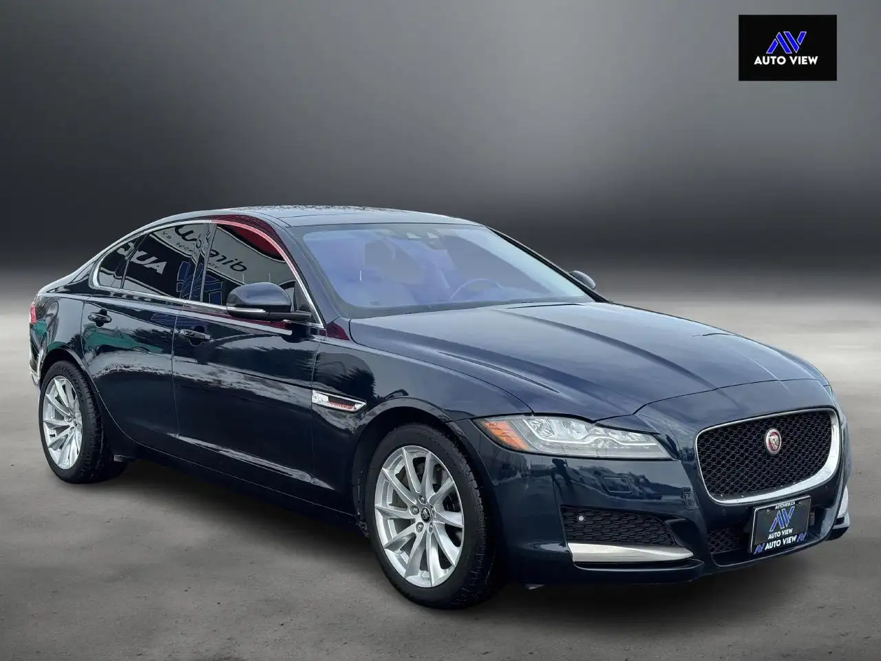 Jaguar XF снимка Jaguar XF