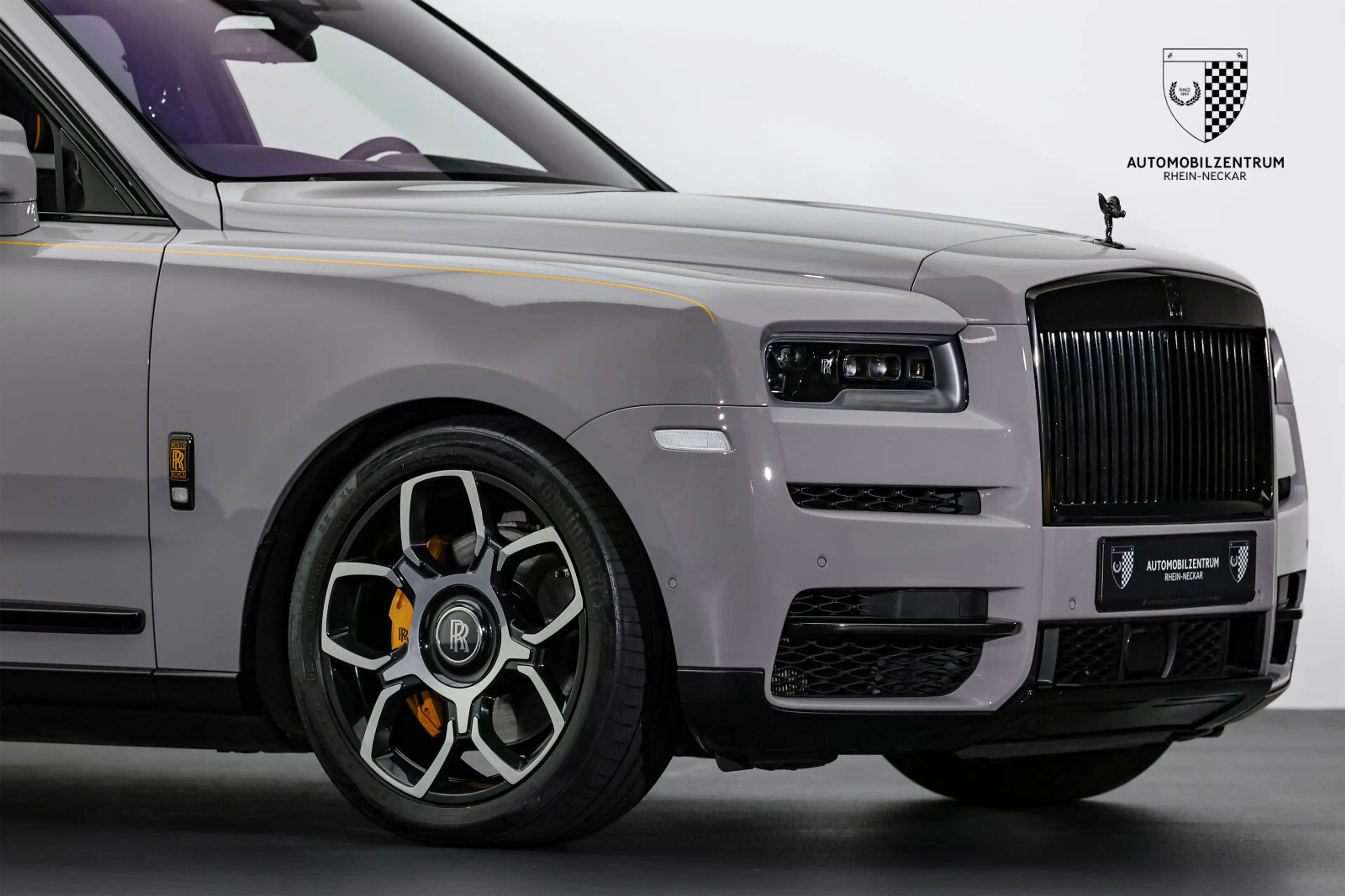 Rolls-Royce Cullinan Cullinan Black Badge ImmersiveSeat/RearTheatre — photo 10