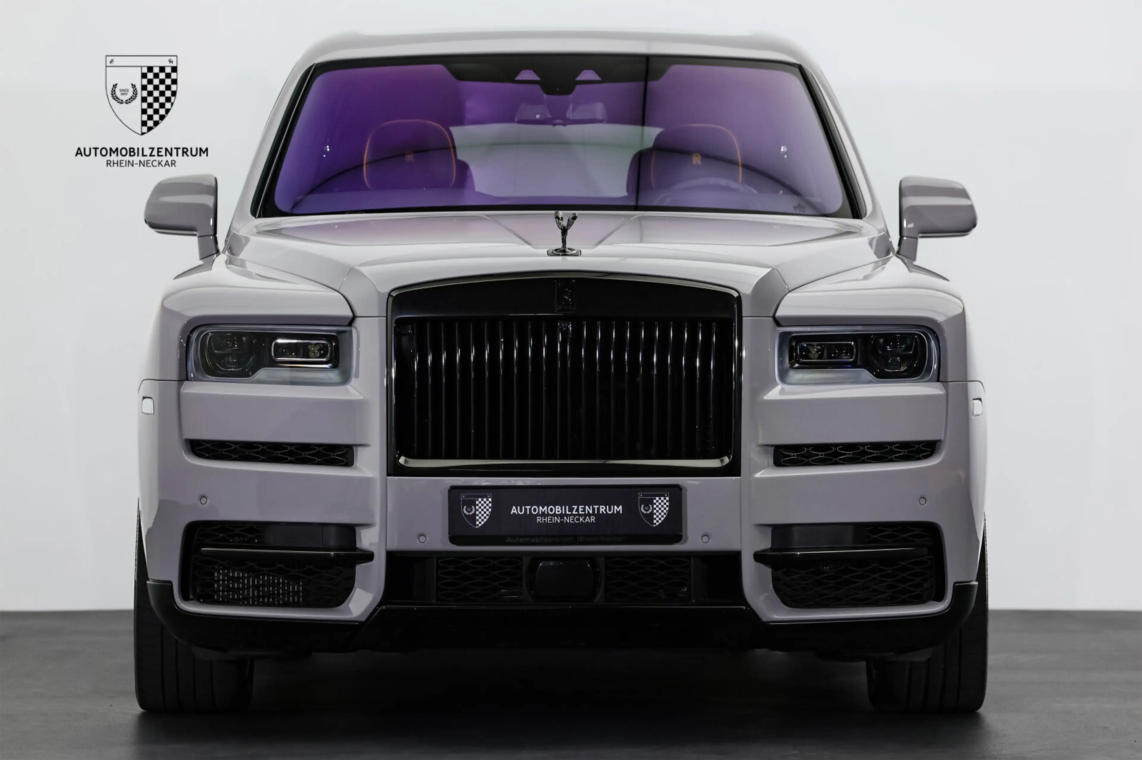 Rolls-Royce Cullinan Cullinan Black Badge ImmersiveSeat/RearTheatre — photo 3