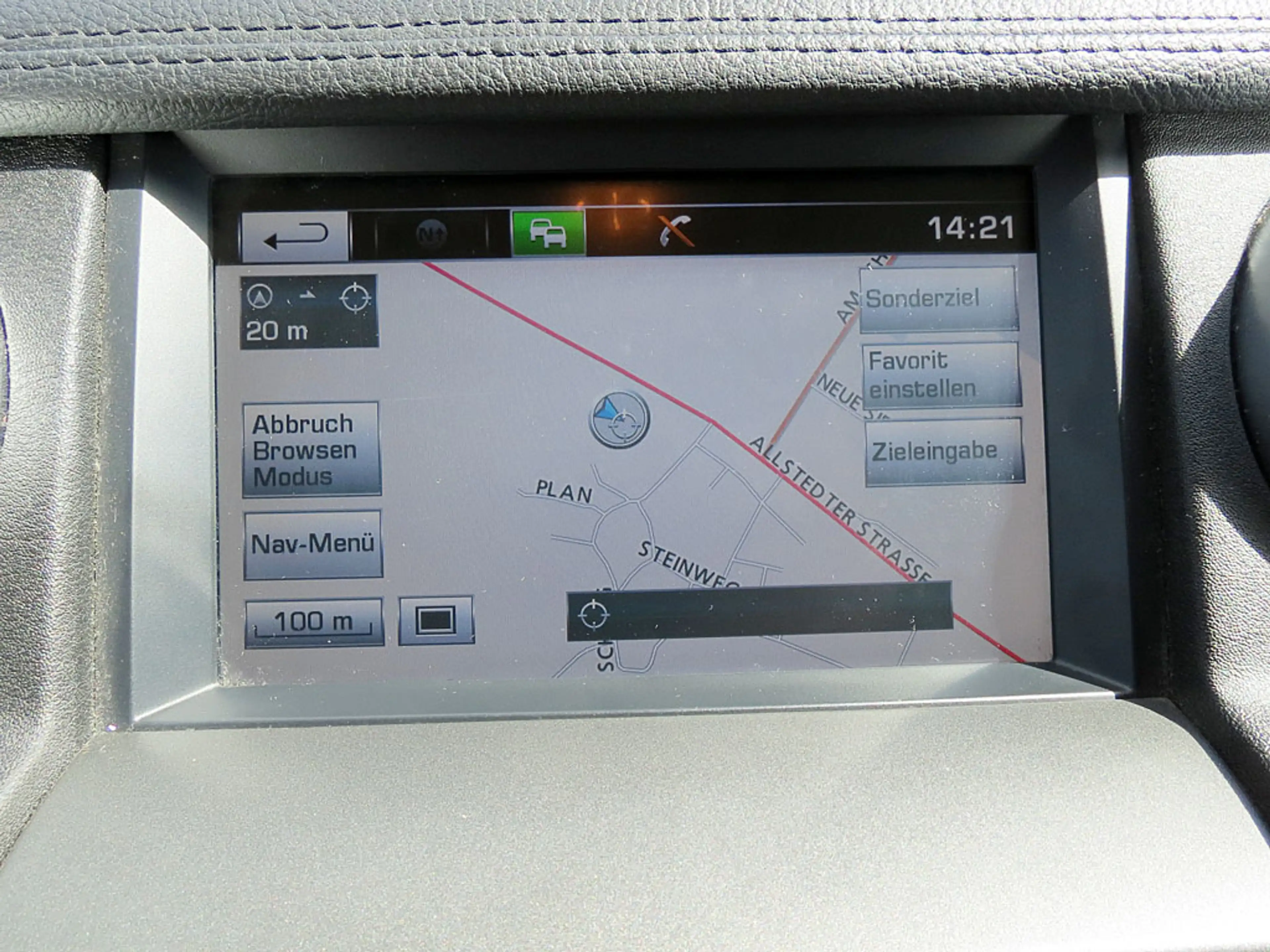 Land Rover Discovery SDV6 HSE Bi-Xenon Standh. Kamera 7-Si. — photo 14