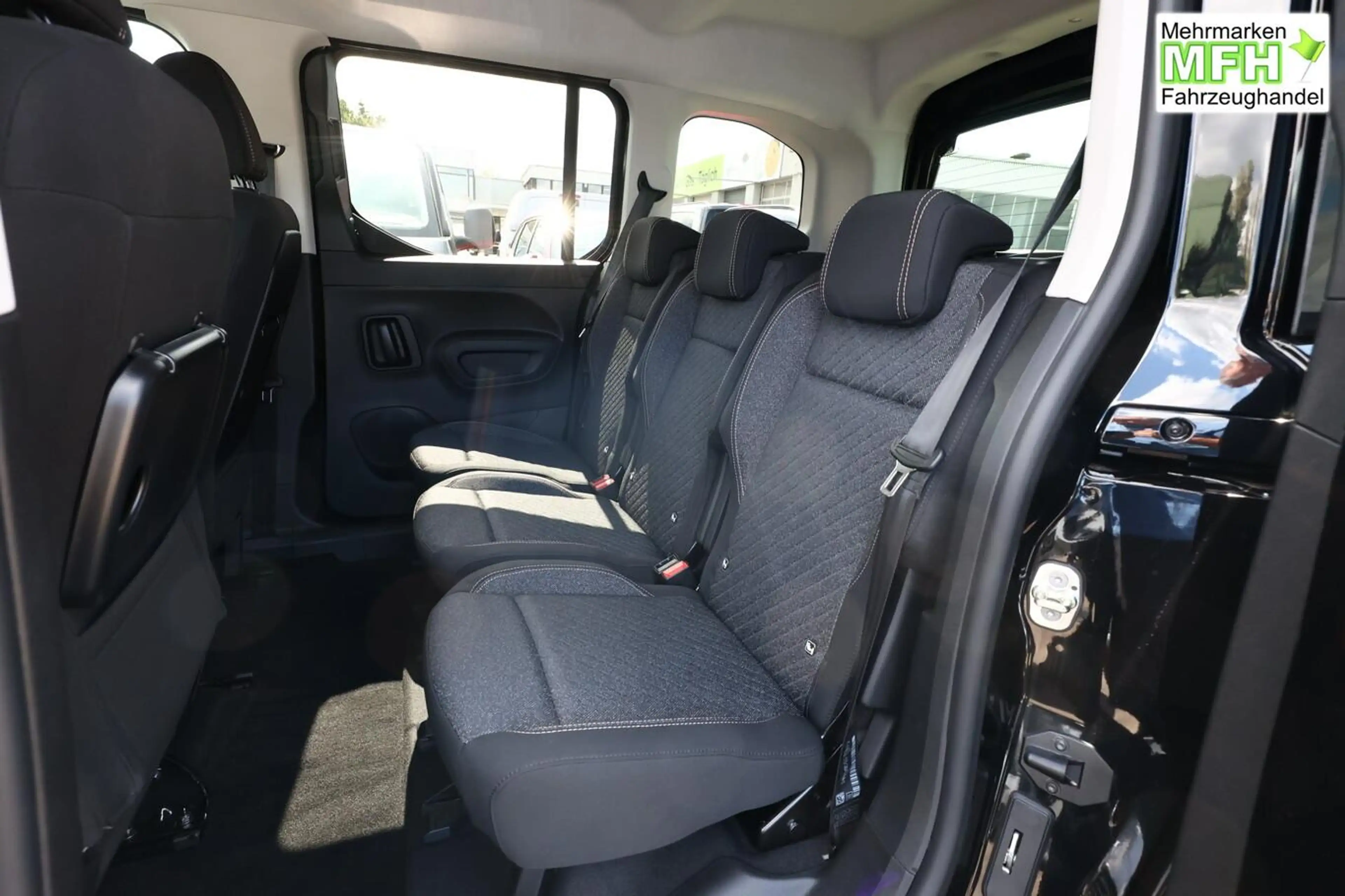 Peugeot Rifter Allure M1 Nav Keyl StyleP 2xSchiebet Kam 75 kW ... — photo 9