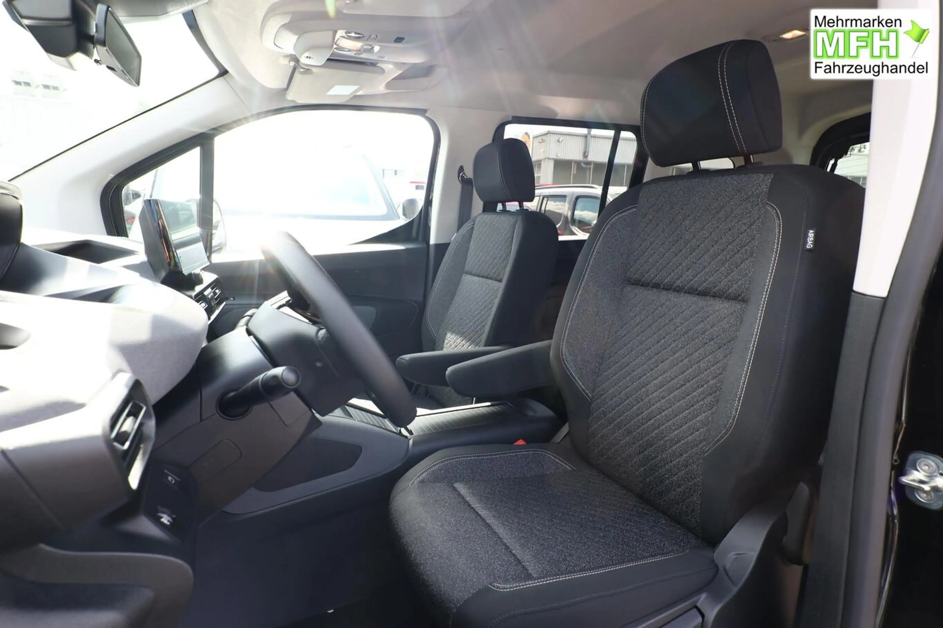 Peugeot Rifter Allure M1 Nav Keyl StyleP 2xSchiebet Kam 75 kW ... — photo 5