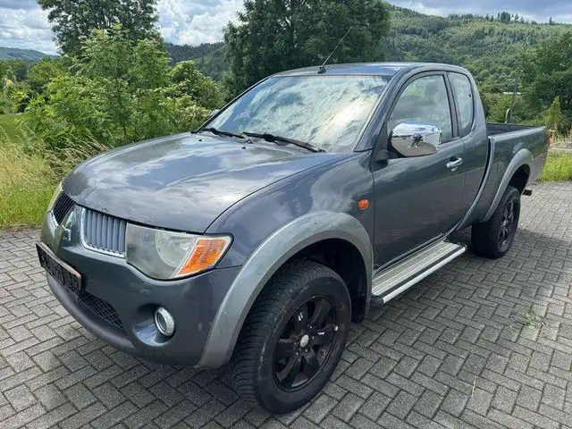 Mitsubishi L200