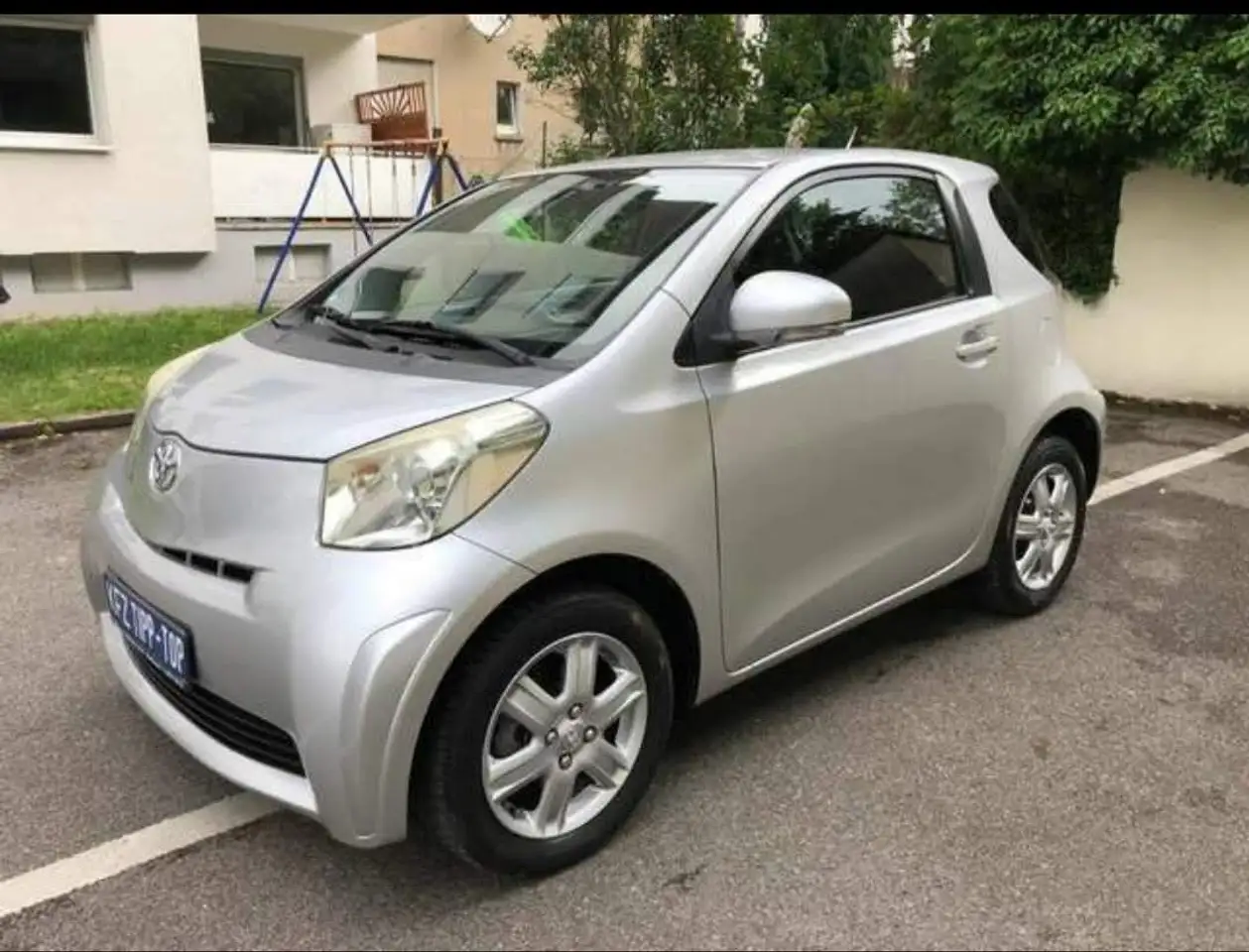 Toyota iQ
