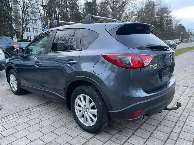 Mazda CX-5 view 3