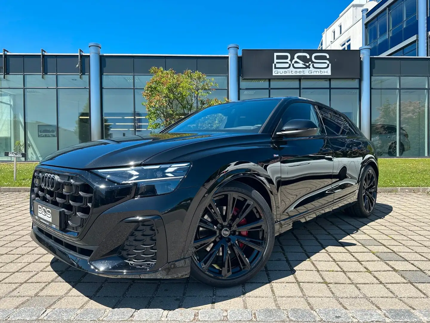 Audi Q8 50 TDI quattro ACC,PANO,MATRIX,LUFT,B&O,23".. Noir - 1