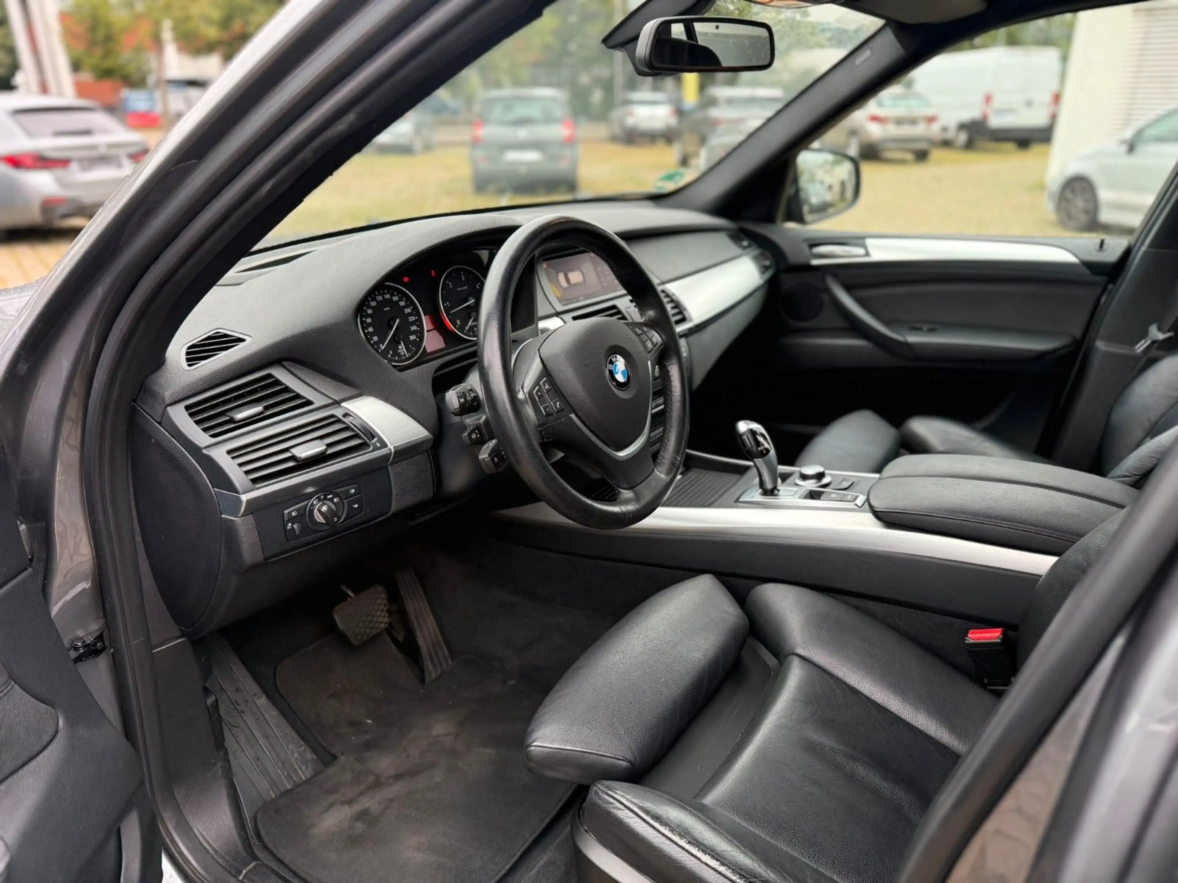 BMW X5 xDrive 35 d — photo 10