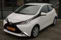 Toyota Aygo 1.0 VVT-i x-play ✅ Navi ✅ Bluetooth ✅ AC ✅ Rijklaa Bianco - thumbnail 2