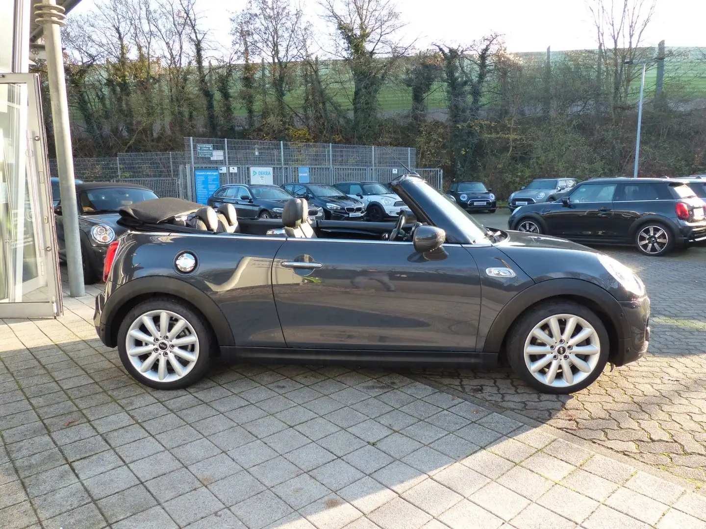 MINI Cooper S Cabrio "Chili", Leder, Navi, LED, 17" Grau - 2