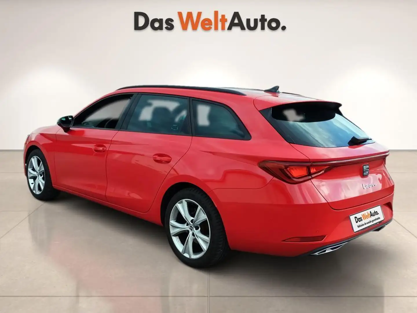 SEAT Leon 1.5 eTSI DSG-7 S&S FR Special Edition 150 Rojo - 2