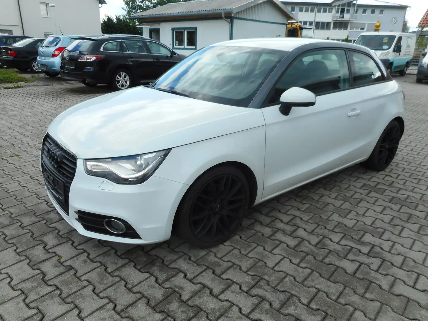 Audi A1 ambition Alu Navi Xenon PDC Blanc - 2
