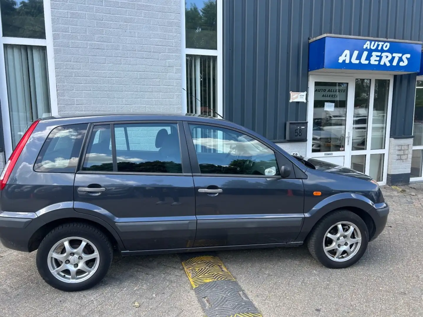 Ford Fusion 1.4 AIRCO nap pas. Negro - 1