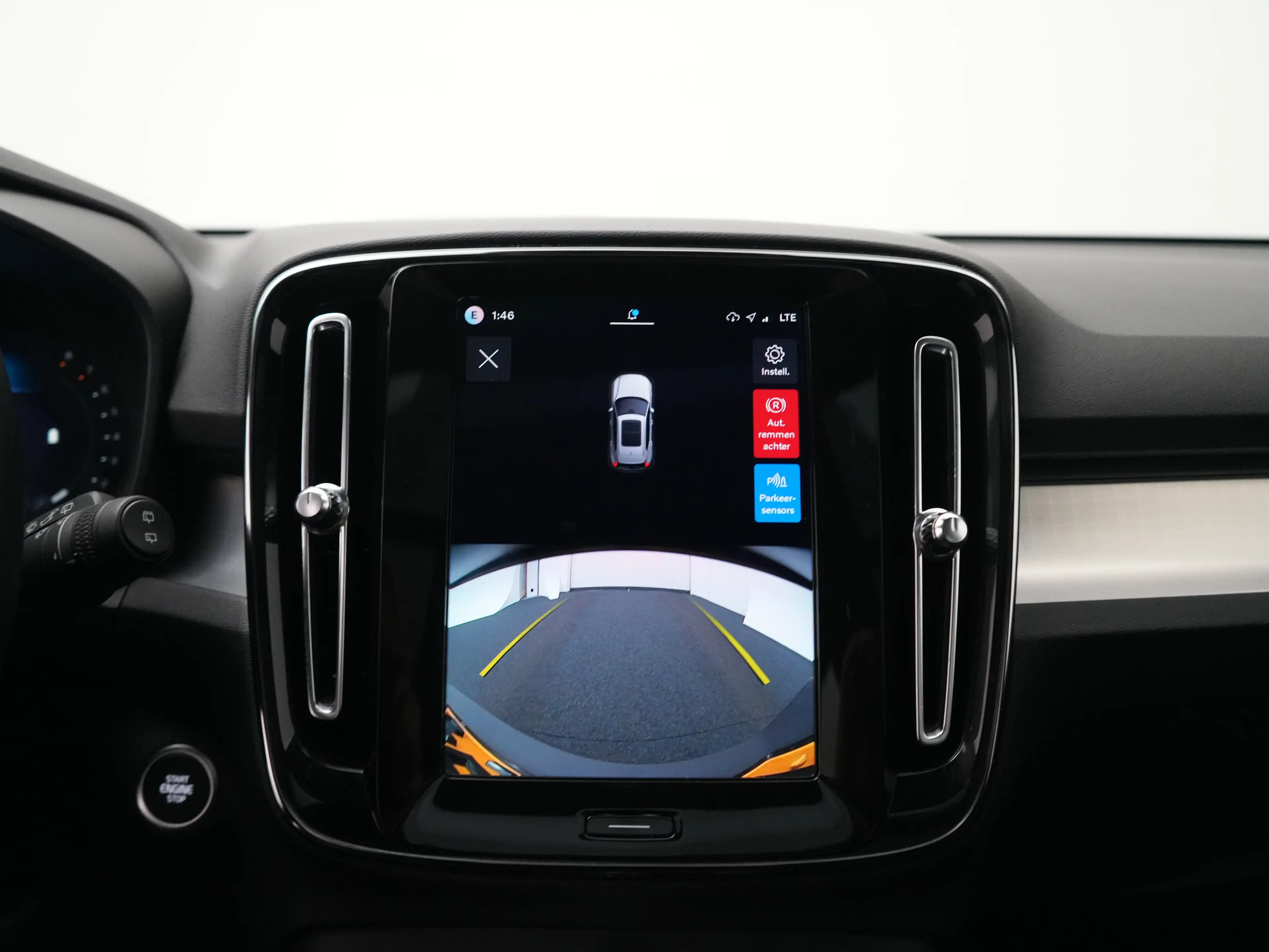 Volvo XC40 B4 Plus Dark | Harman/Kardon | Panoramadak | Nubuc — photo 28