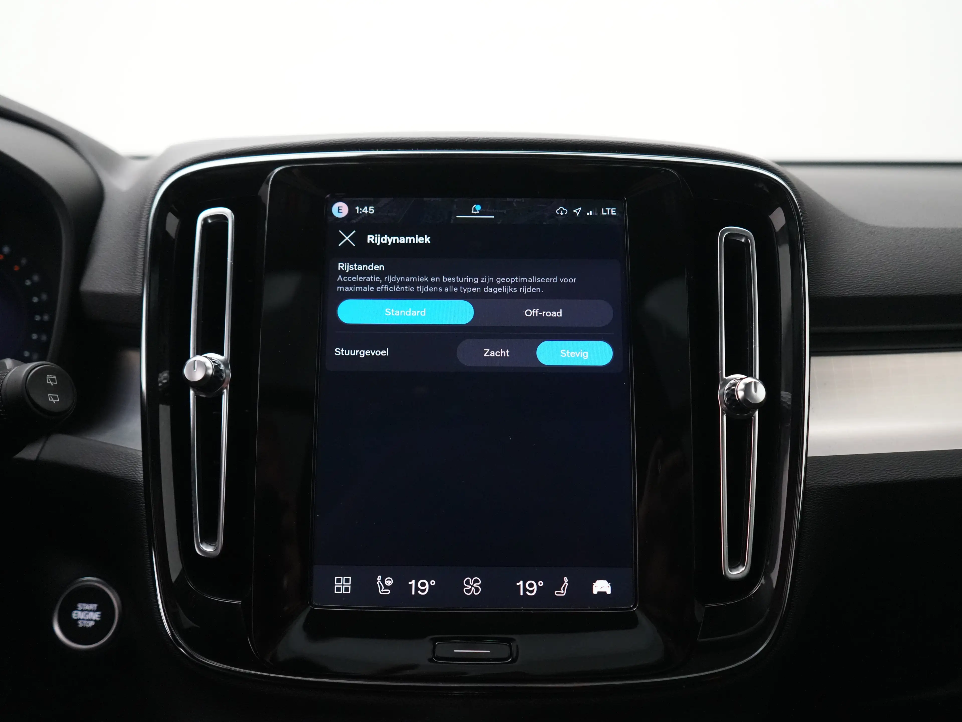 Volvo XC40 B4 Plus Dark | Harman/Kardon | Panoramadak | Nubuc — photo 45