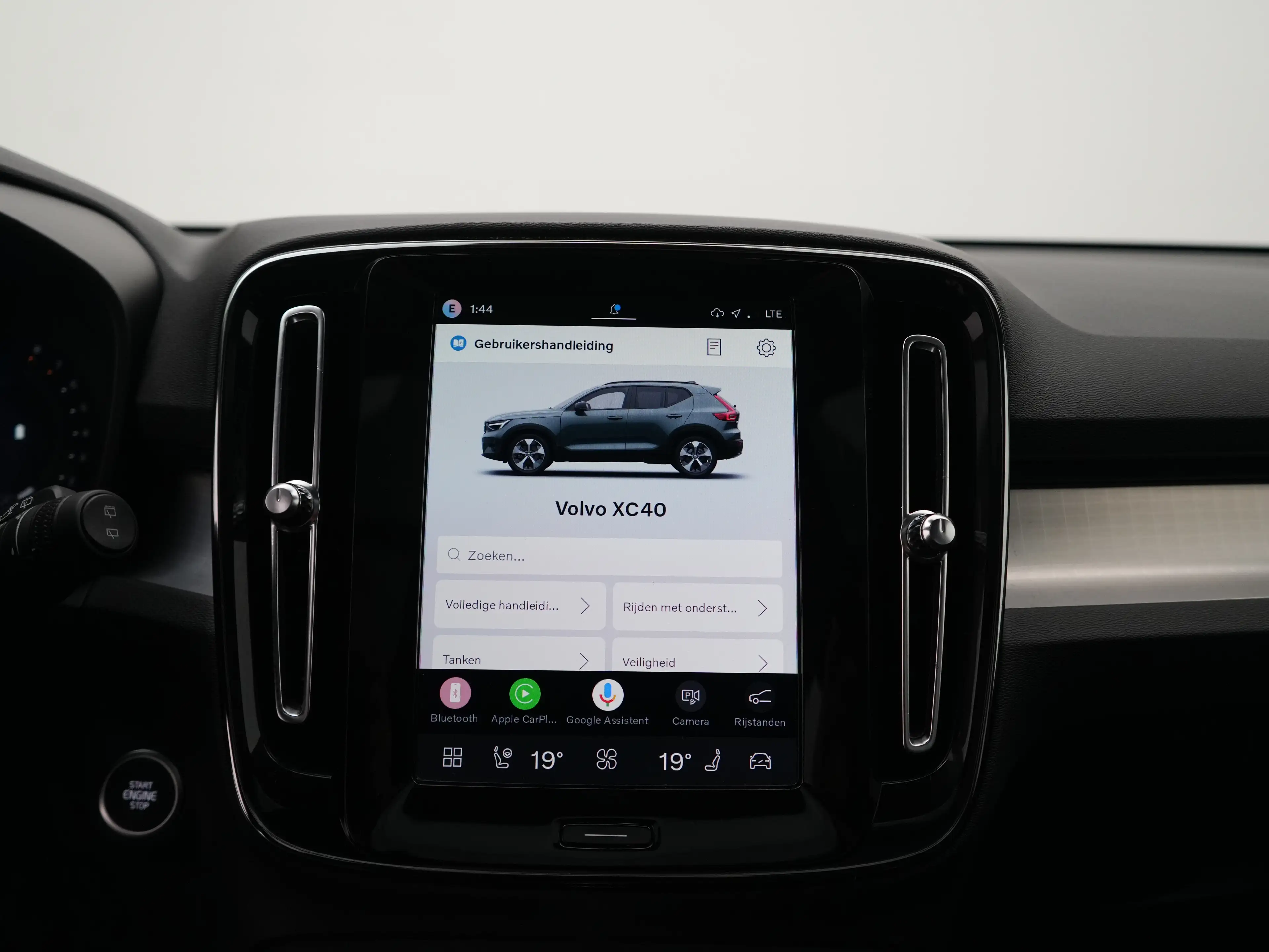 Volvo XC40 B4 Plus Dark | Harman/Kardon | Panoramadak | Nubuc — photo 39