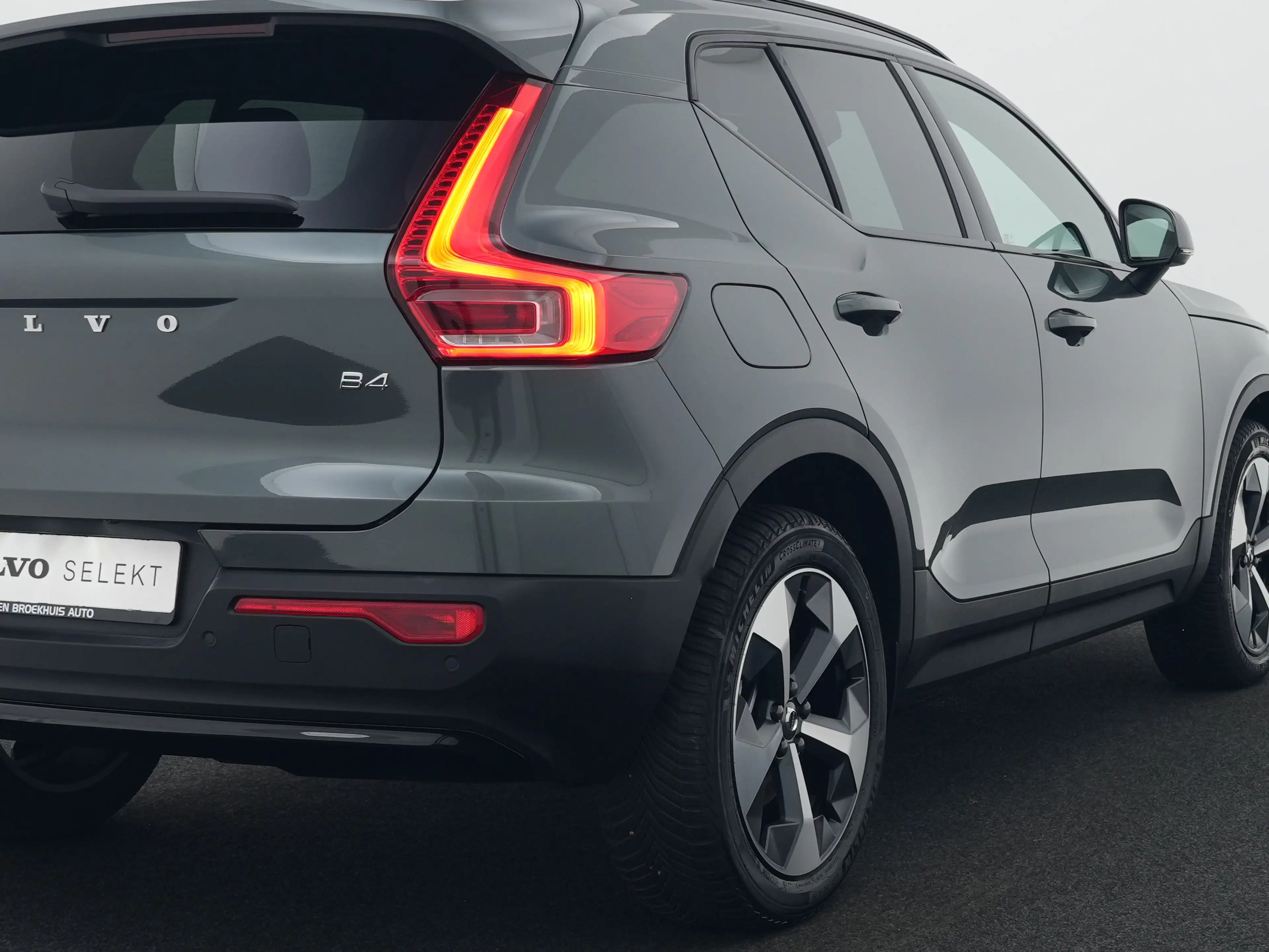 Volvo XC40 B4 Plus Dark | Harman/Kardon | Panoramadak | Nubuc — photo 37
