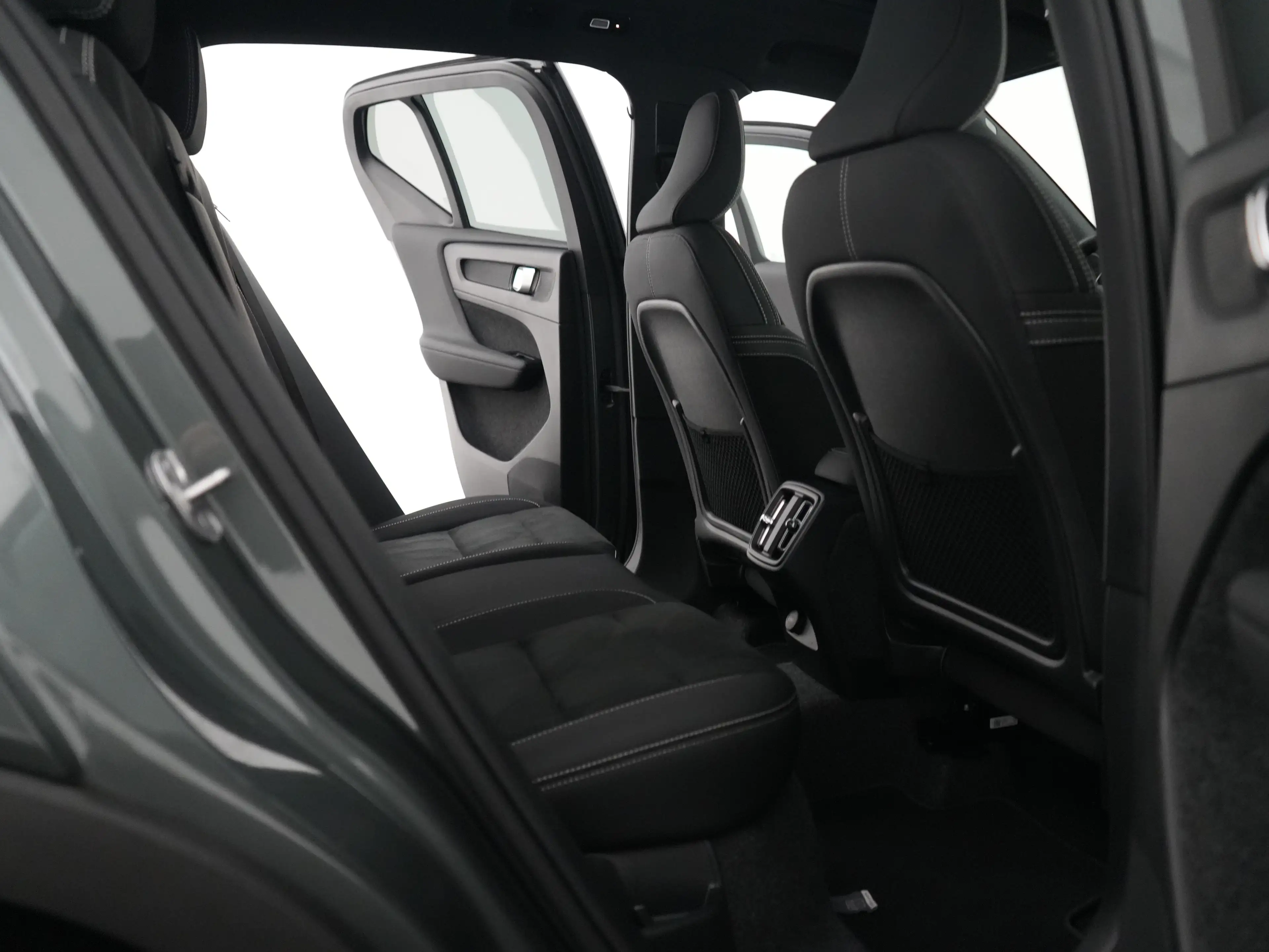 Volvo XC40 B4 Plus Dark | Harman/Kardon | Panoramadak | Nubuc — photo 11