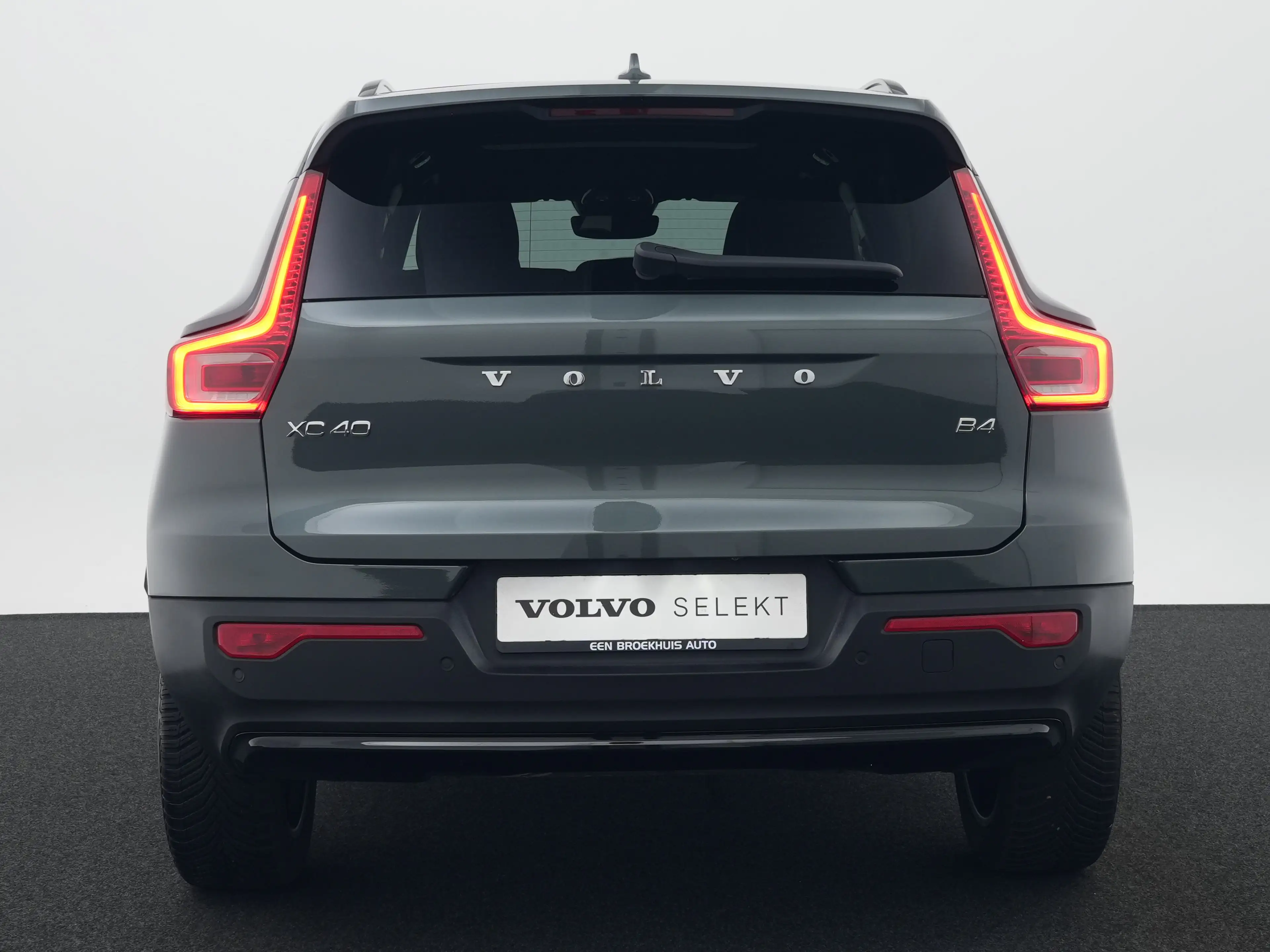 Volvo XC40 B4 Plus Dark | Harman/Kardon | Panoramadak | Nubuc — photo 6
