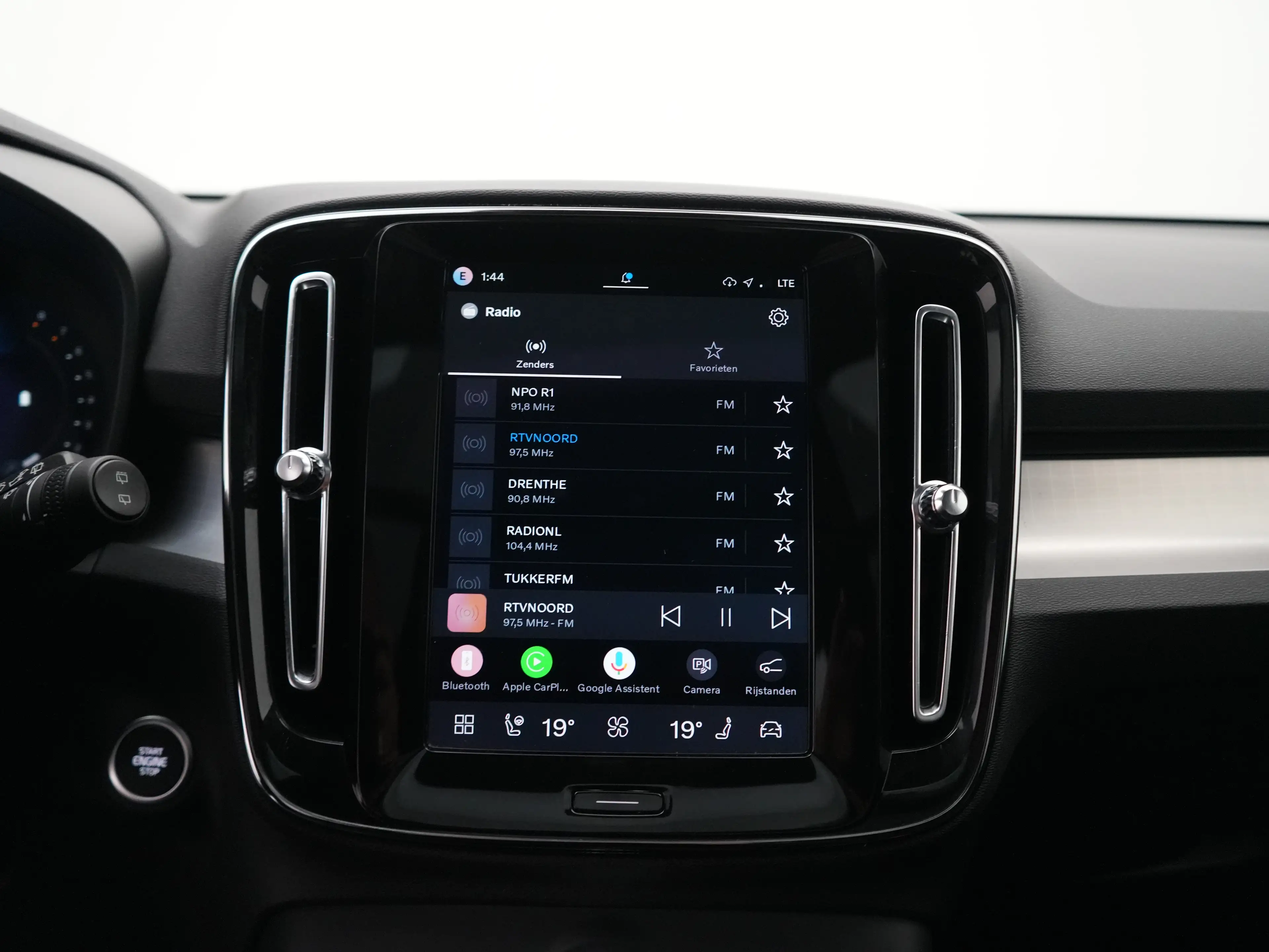 Volvo XC40 B4 Plus Dark | Harman/Kardon | Panoramadak | Nubuc — photo 40