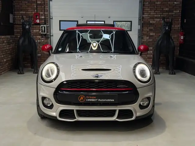 Mini Hatch view 2