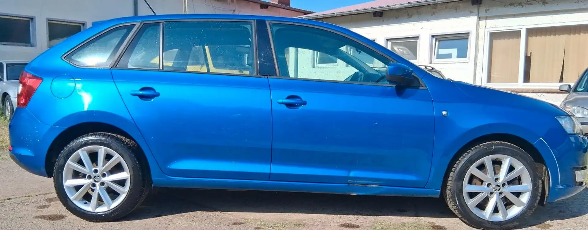 Skoda Rapid/Spaceback 1.6 TDI 66kW Blauw - 2