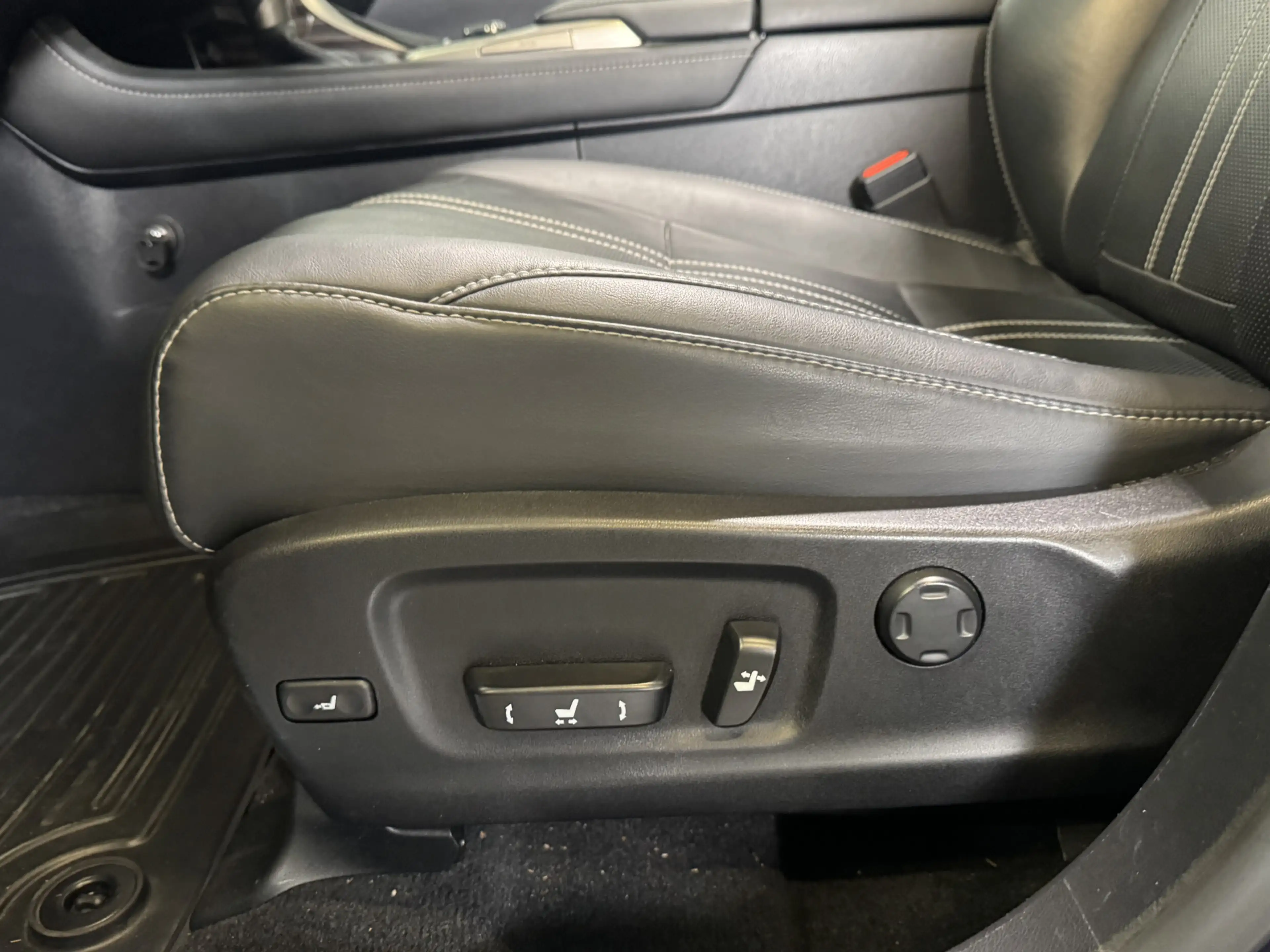 Lexus RX 450h 4WD President Line | Schuifdak | Mark Levinson | — photo 7