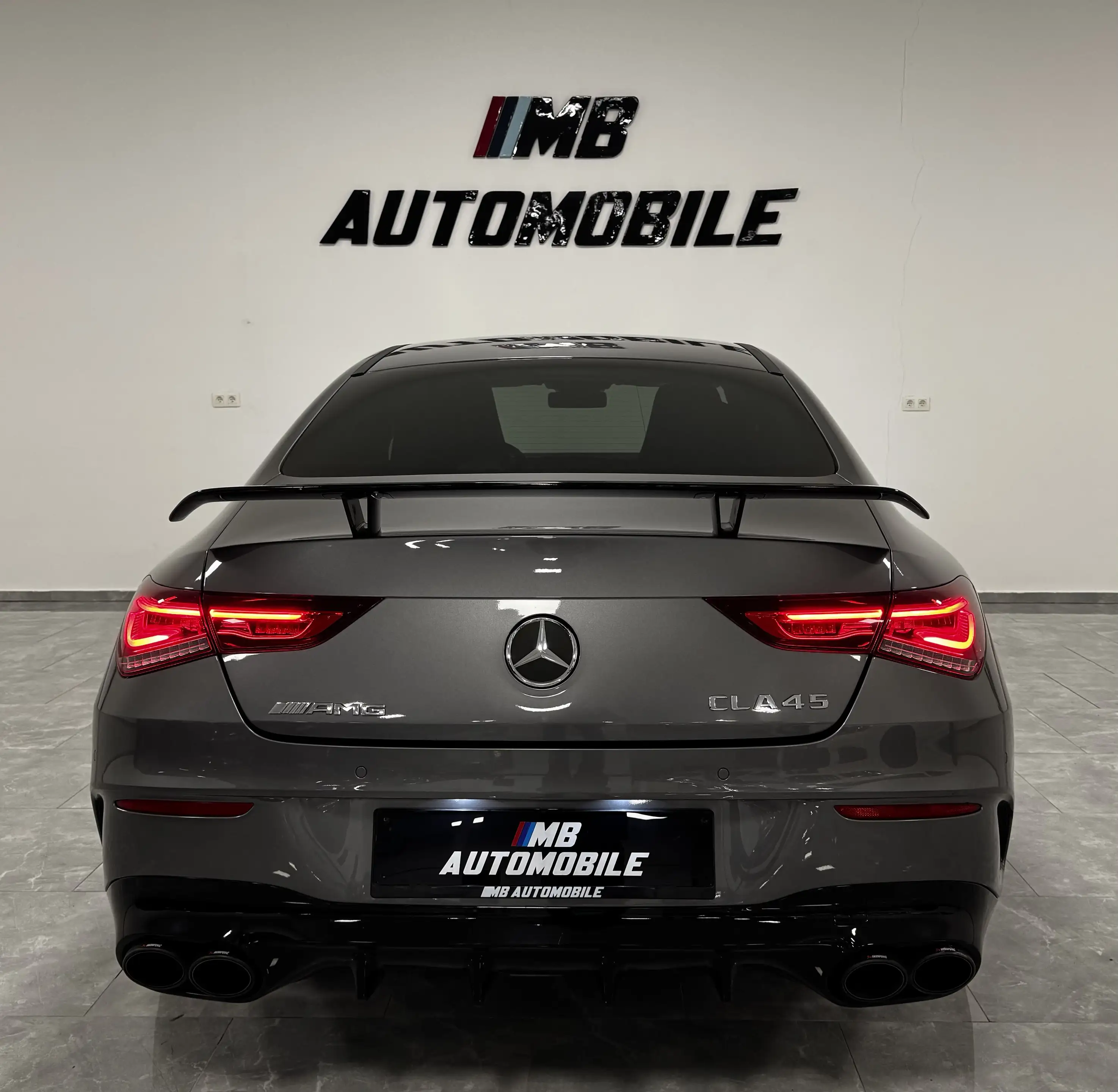 Mercedes-Benz CLA 35 AMG Coupé 7G-DCT 4Matic*Akrapovic — photo 4