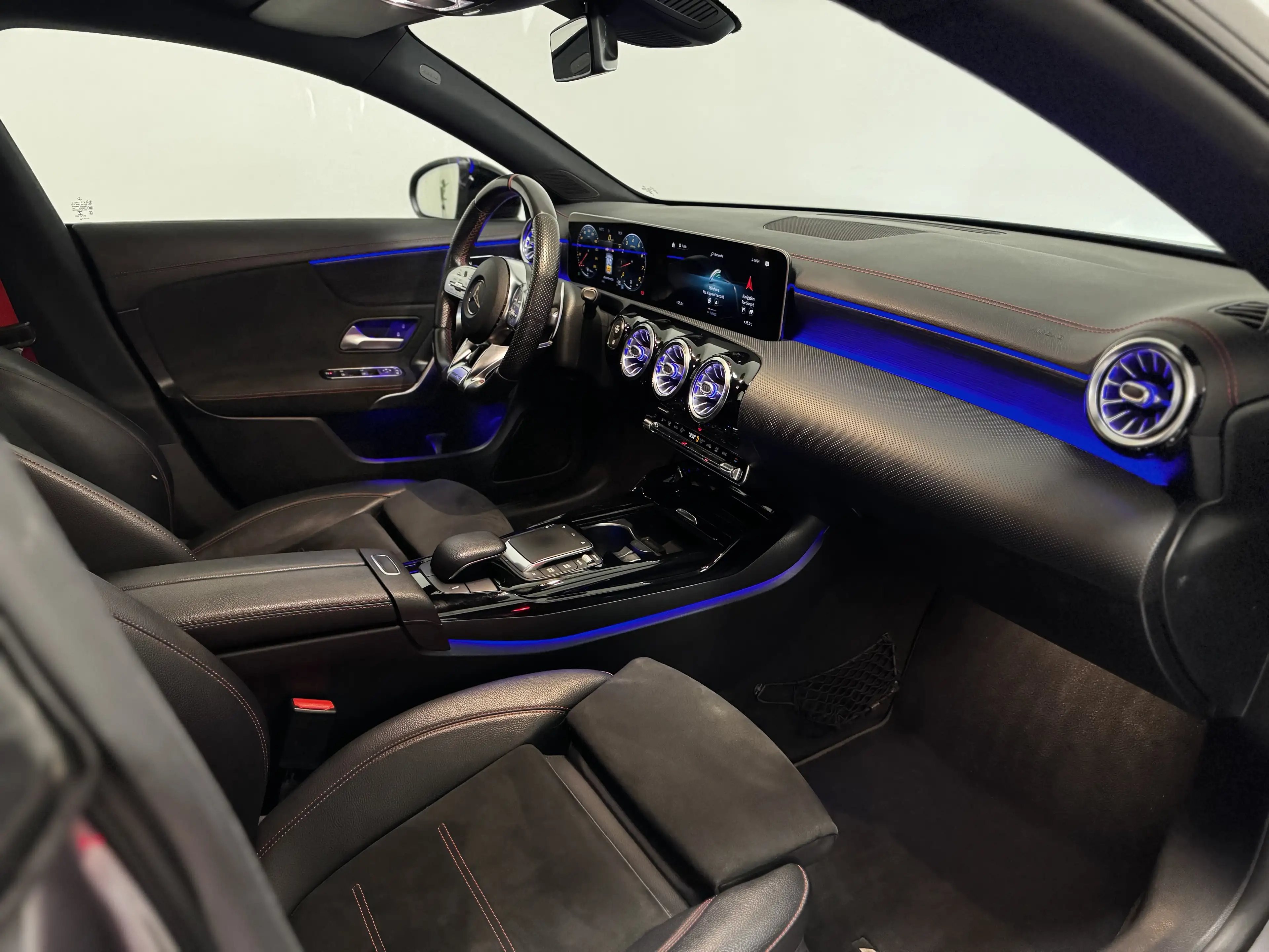 Mercedes-Benz CLA 35 AMG Coupé 7G-DCT 4Matic*Akrapovic — photo 12