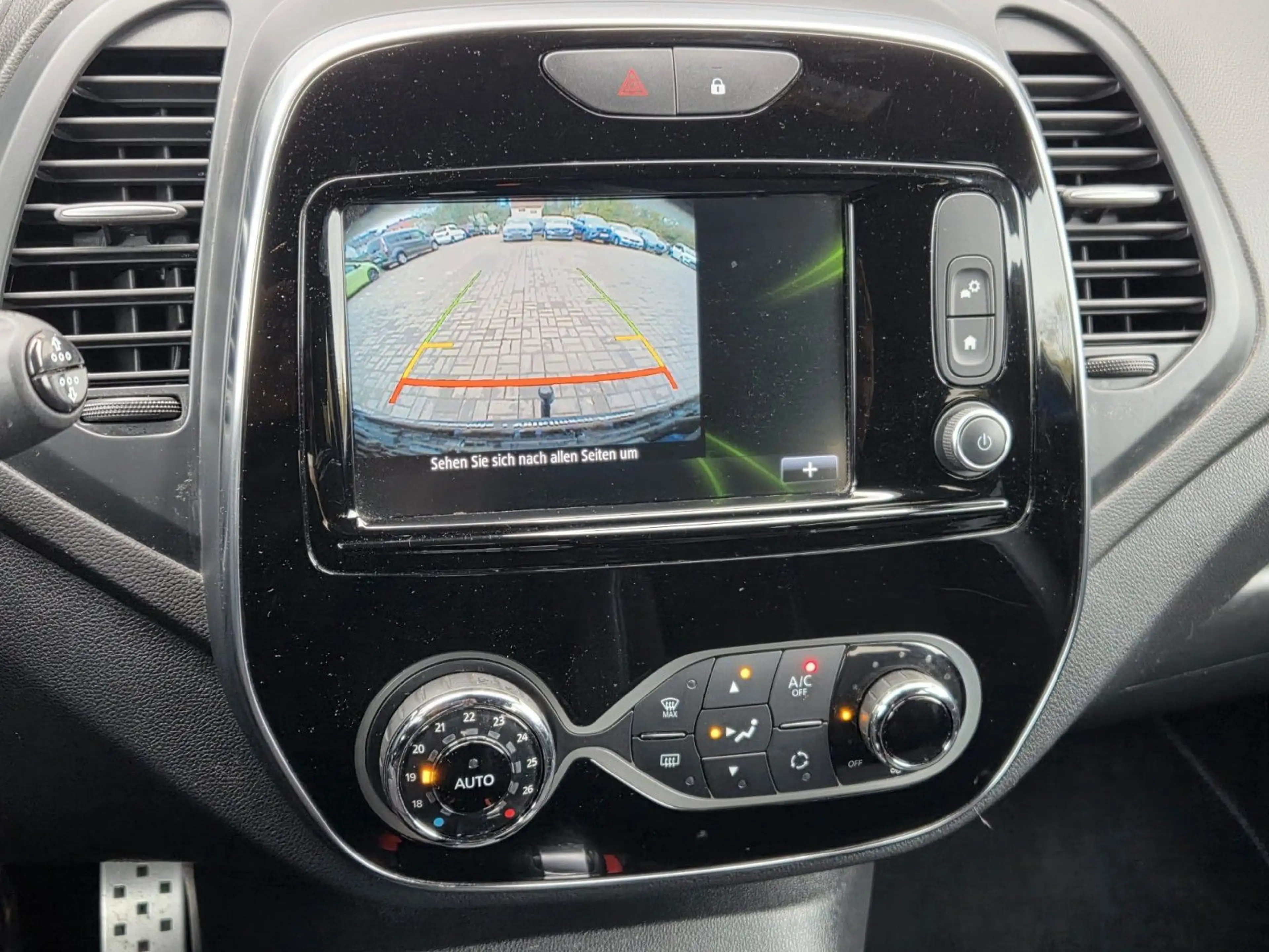 Renault Captur Version S 1.3/NAVI/AUTOMATIK/TEMP/KLIMATM — photo 8