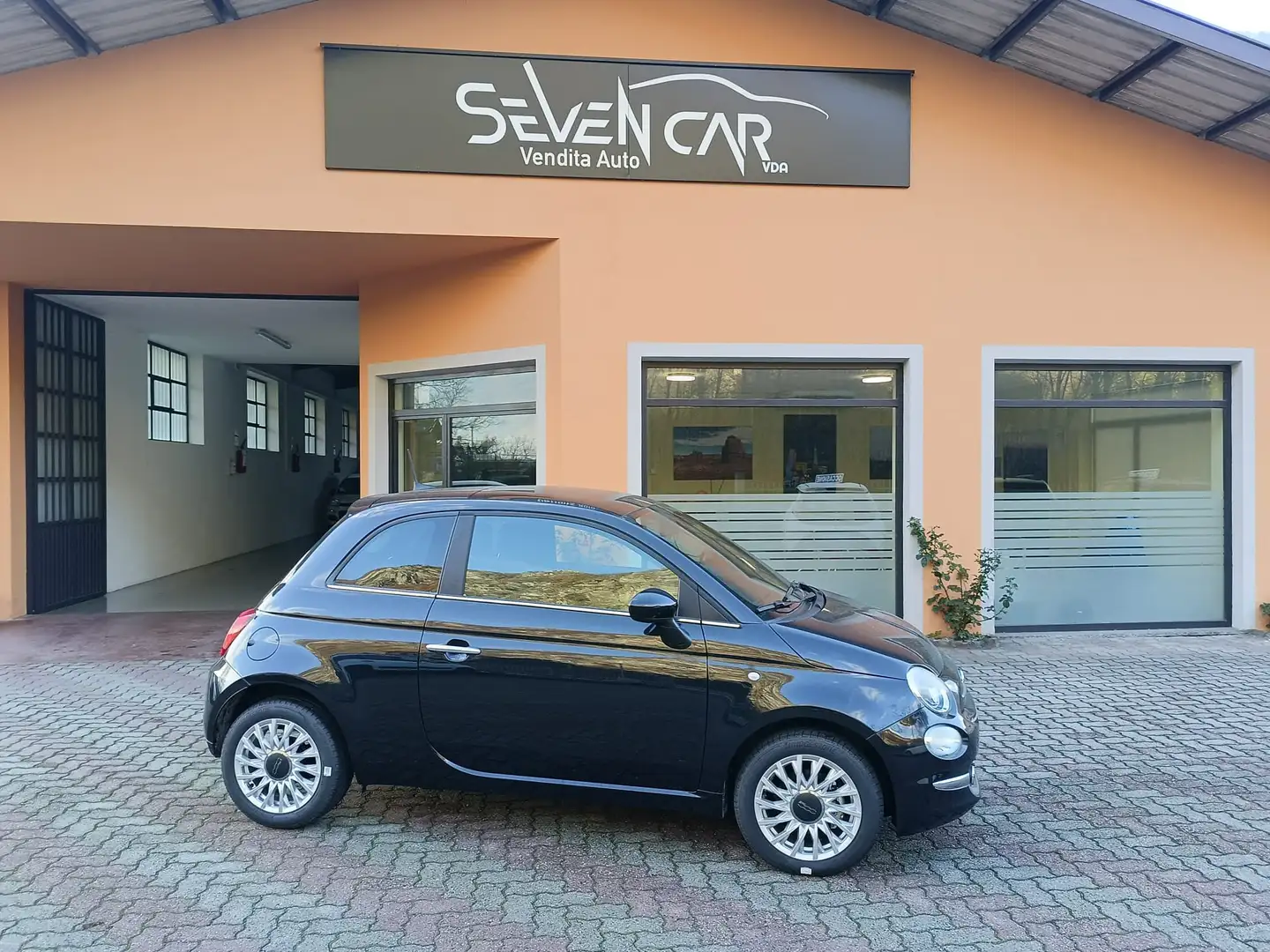 Fiat 500 500 1.0 hybrid Dolcevita 70cv Nero - 1