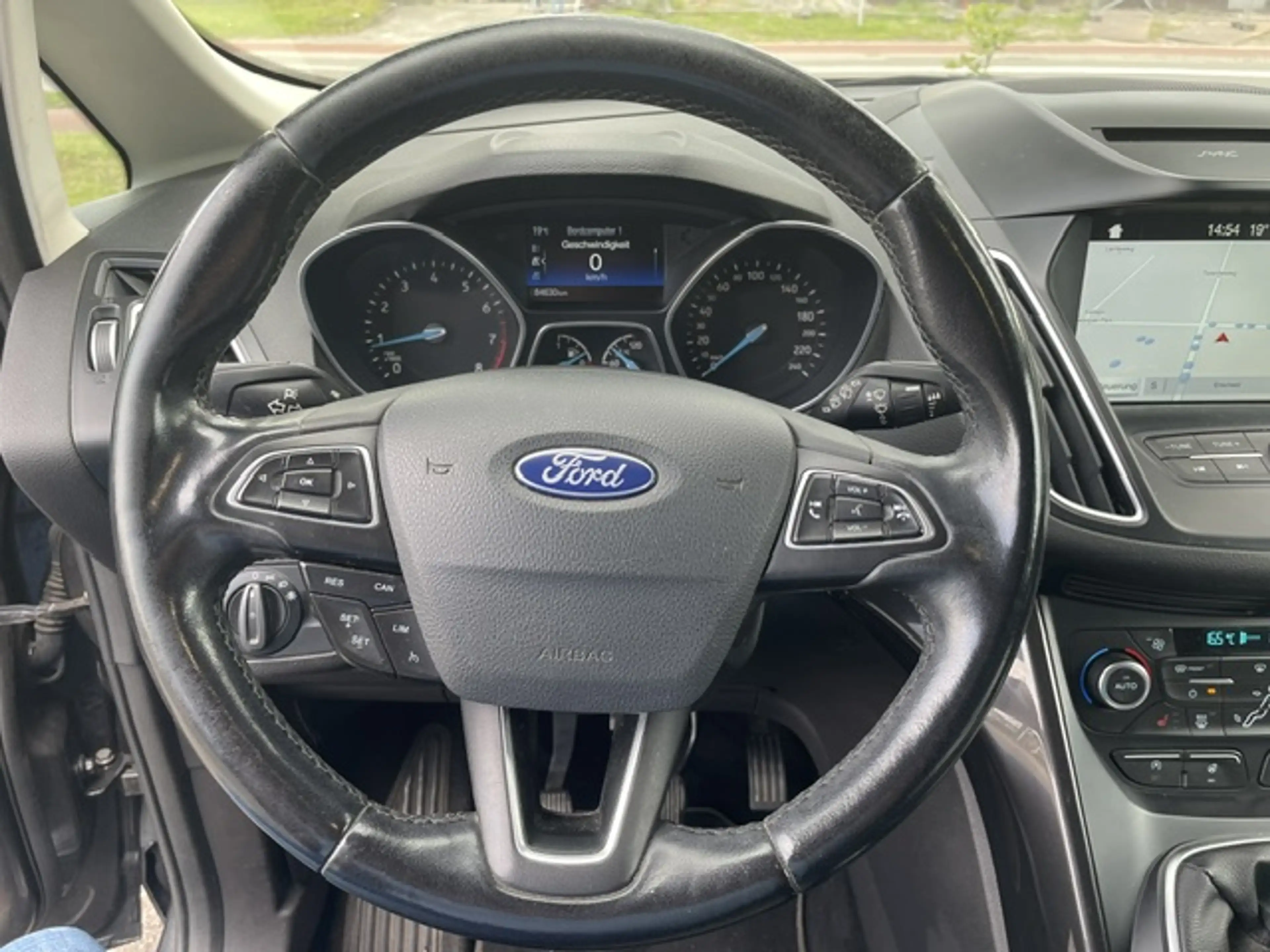 Ford C-Max 1.0 ECOBOOST — photo 12