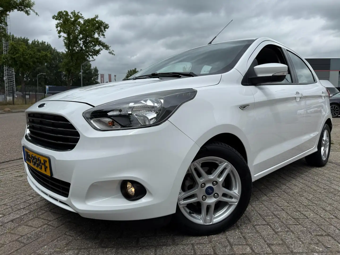 Ford Ka/Ka+ 1.2i 16V TREND 12-2016 AIRCO NAP PDC CRUISE LM VEL Wit - 2