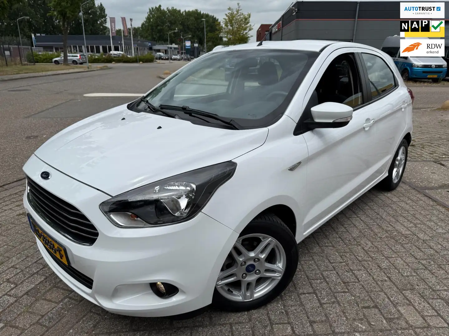 Ford Ka/Ka+ 1.2i 16V TREND 12-2016 AIRCO NAP PDC CRUISE LM VEL Wit - 1