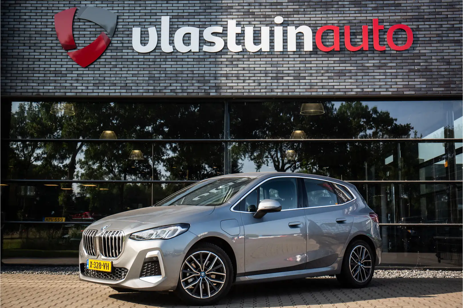 BMW 225 2-serie Active Tourer 225e xDrive M-Sport , Trekha Gris - 1